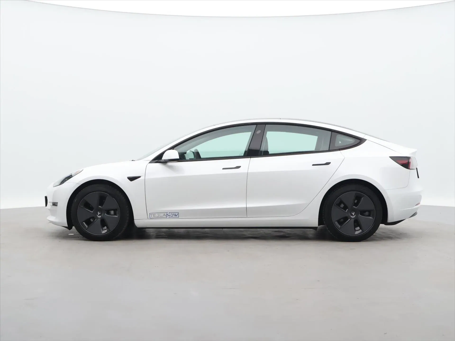 Tesla Model 3 - Náhled 4