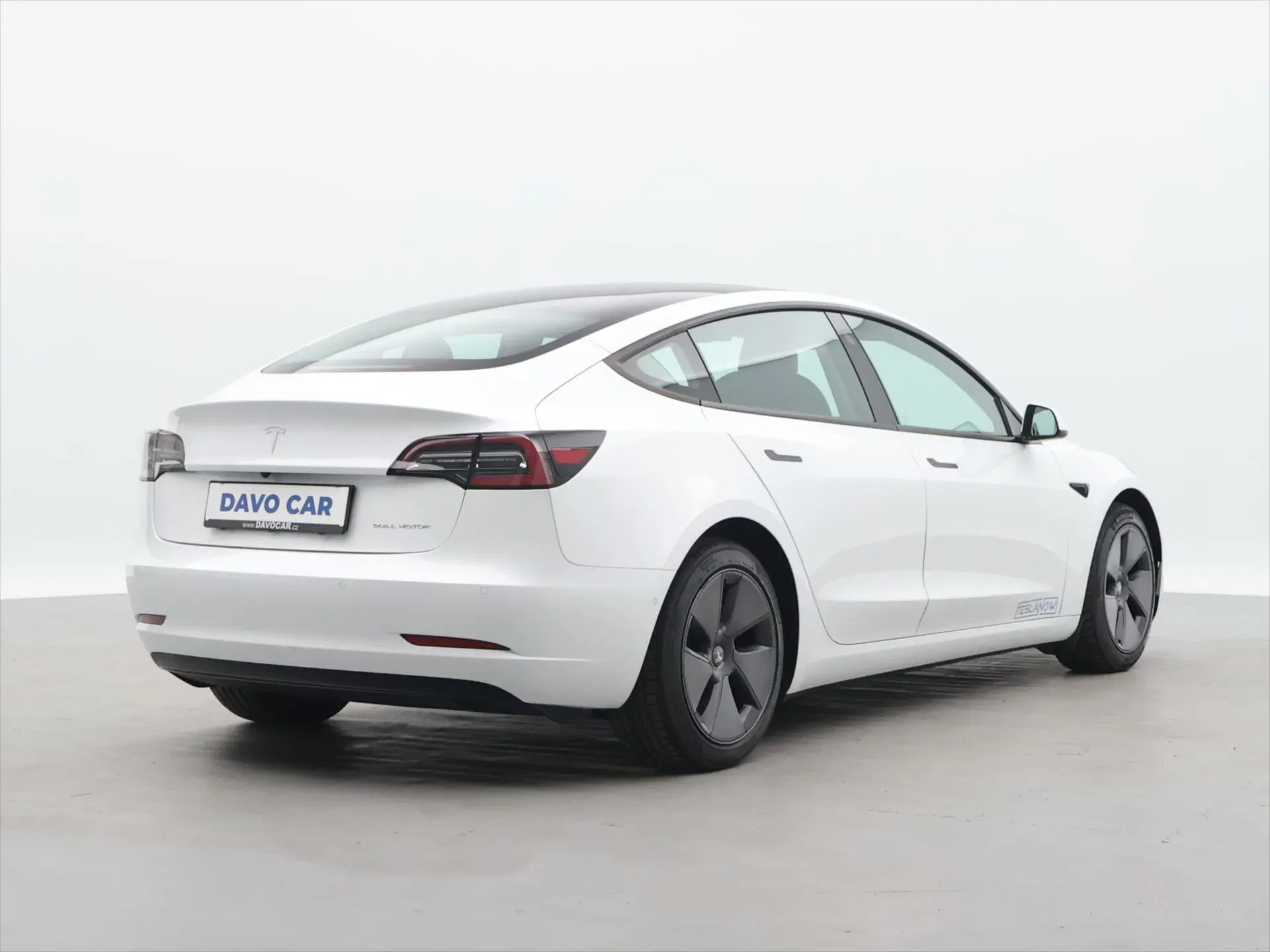 Tesla Model 3 - Náhled 7