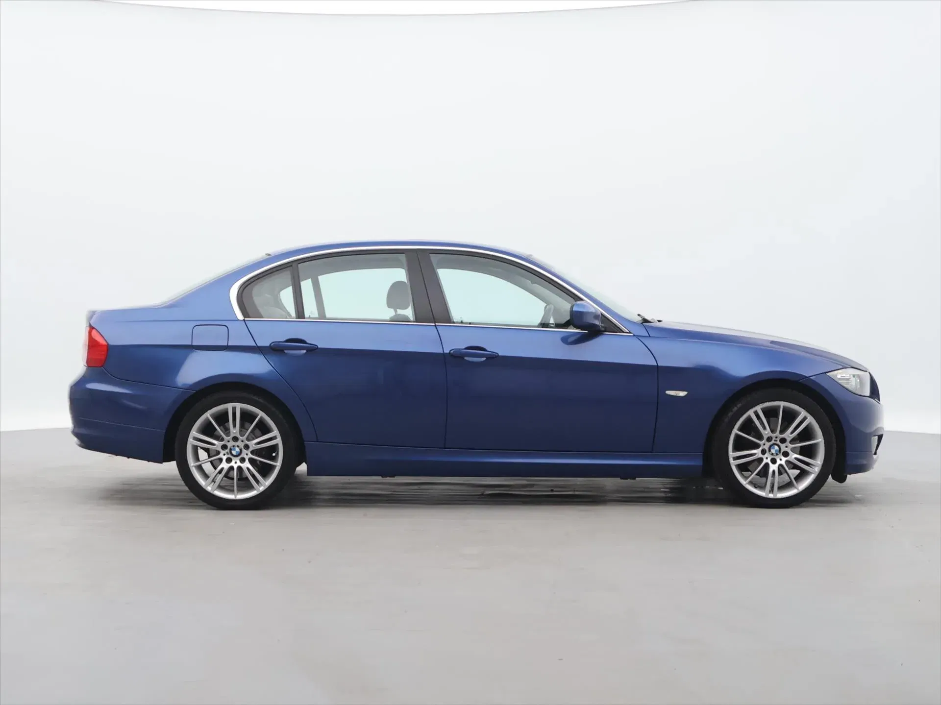 BMW Řada 3 - Náhled 8