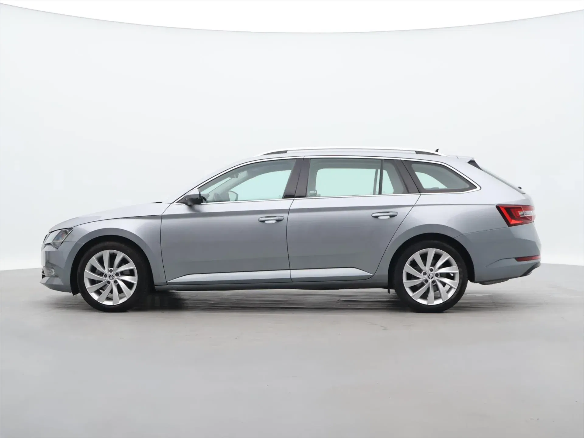 Škoda Superb - Náhled 4