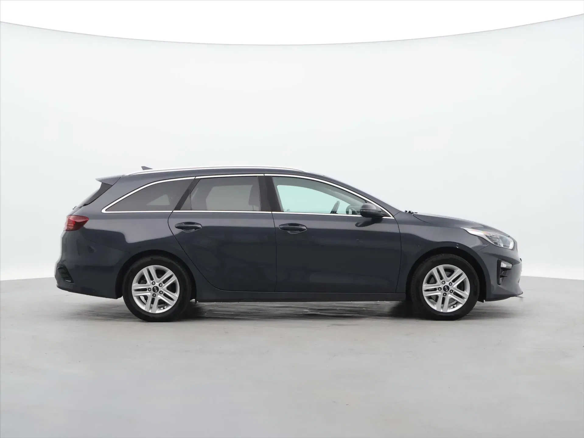 Kia Ceed - Náhled 8
