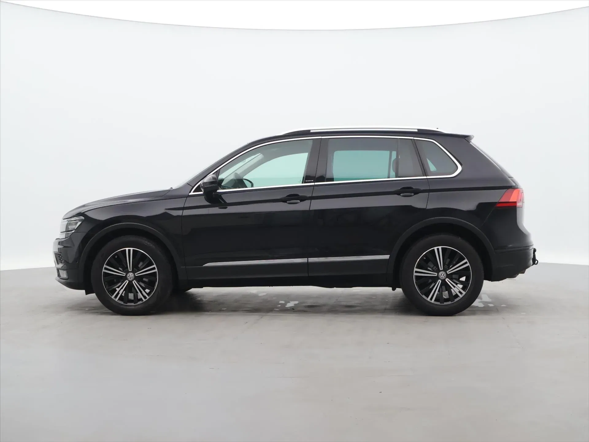 Volkswagen Tiguan - Náhled 4
