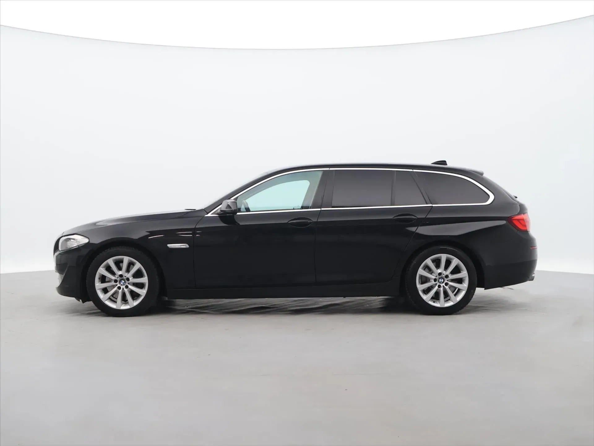 BMW Řada 5 - Náhled 3