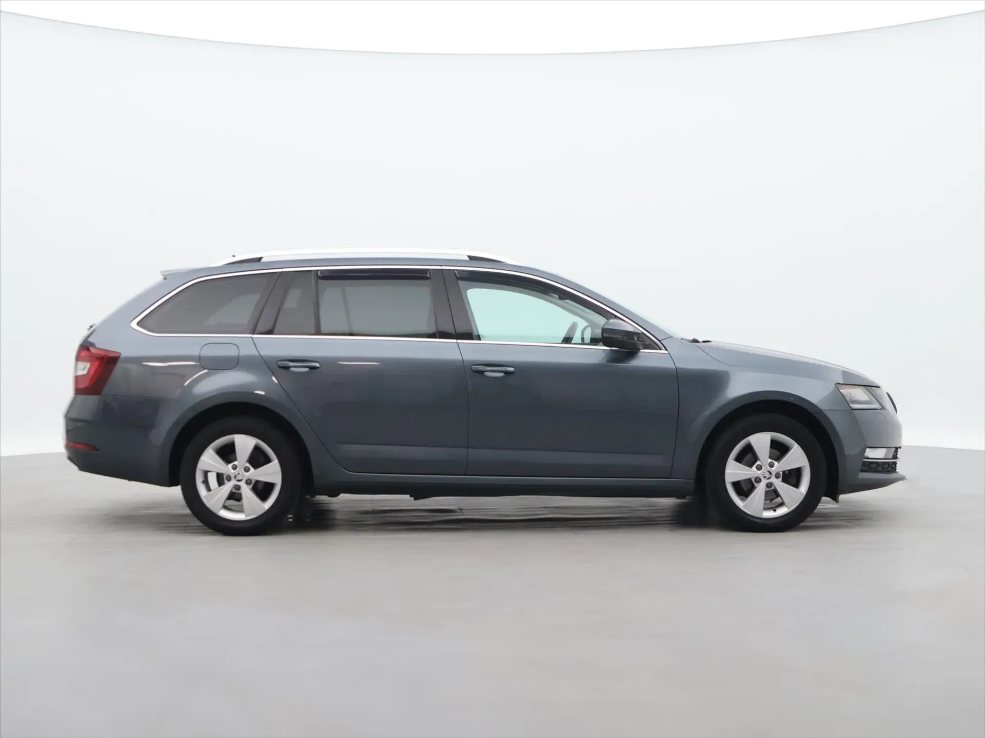 Škoda Octavia - Náhled 8