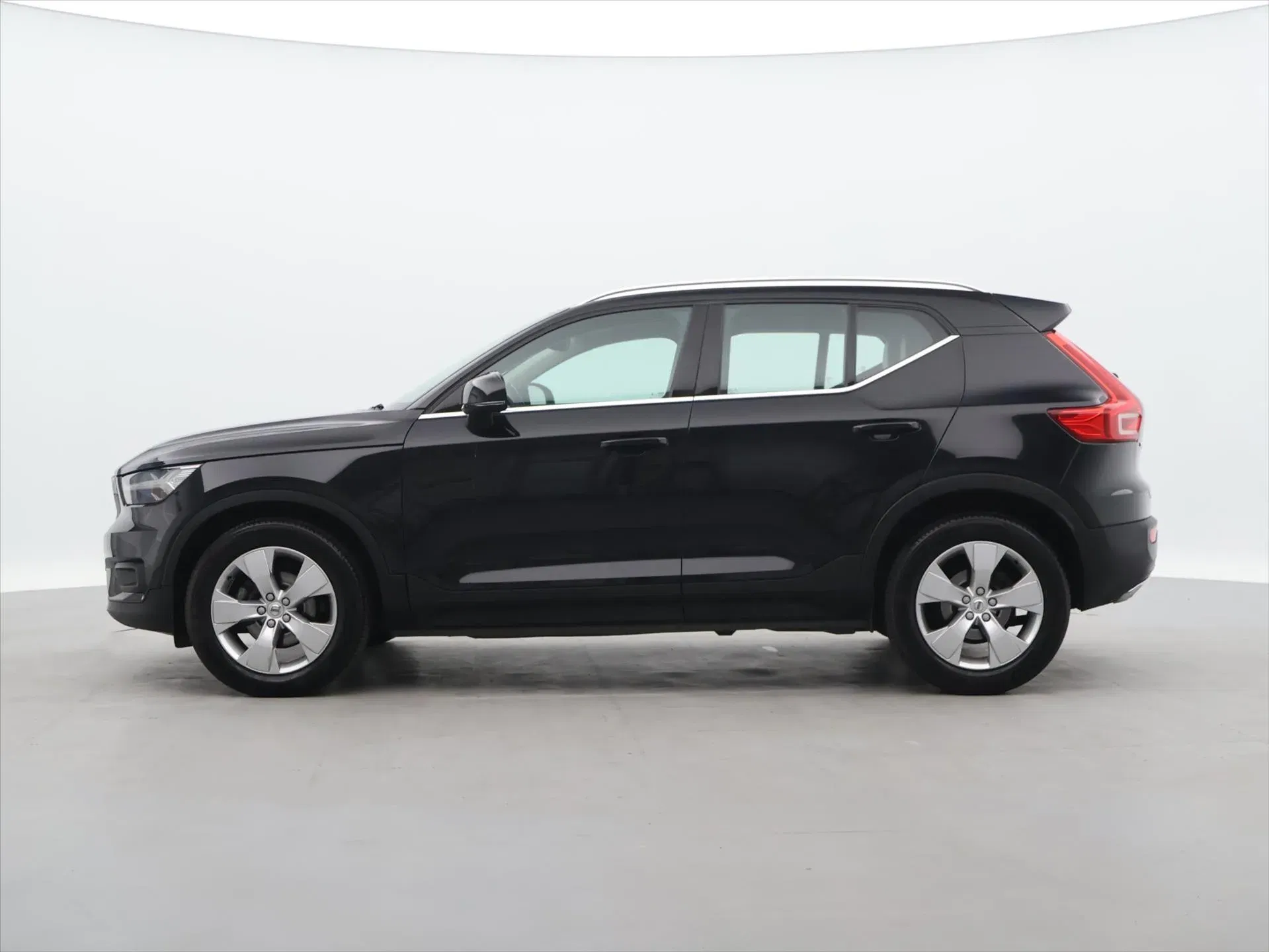 Volvo XC40 - Náhled 4