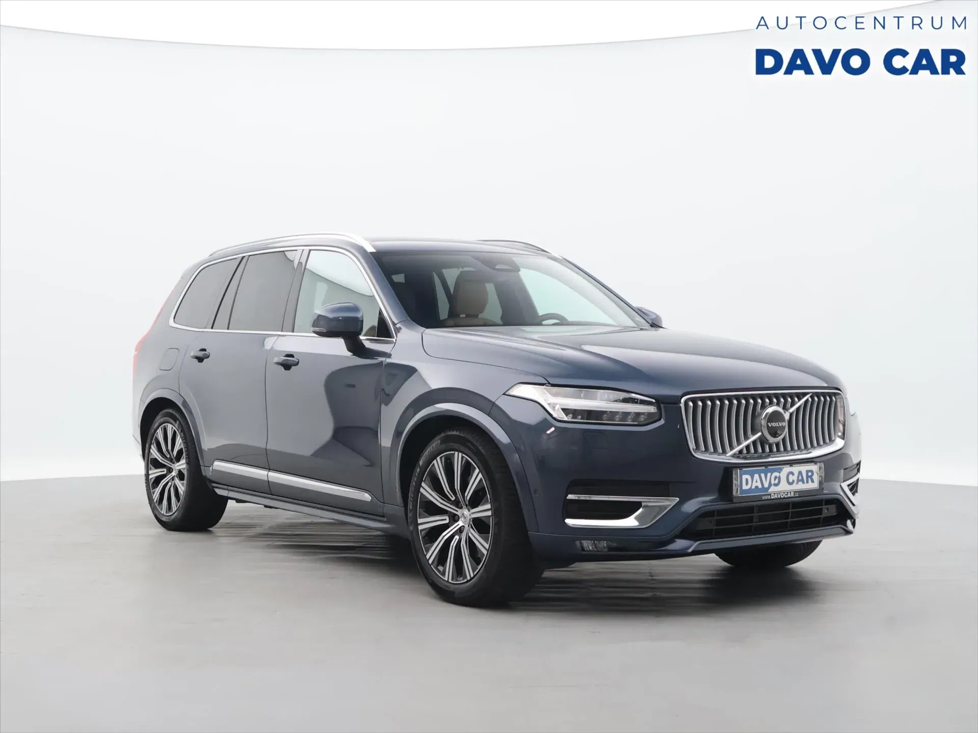 Volvo XC90 2,0 B5 173kW AWD Plus Bright CZ DPH, 2024