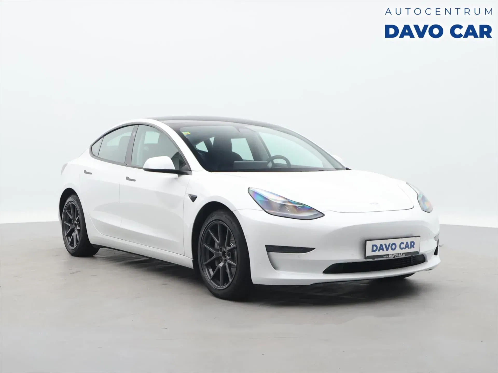 Tesla Model 3 – fotografie 1