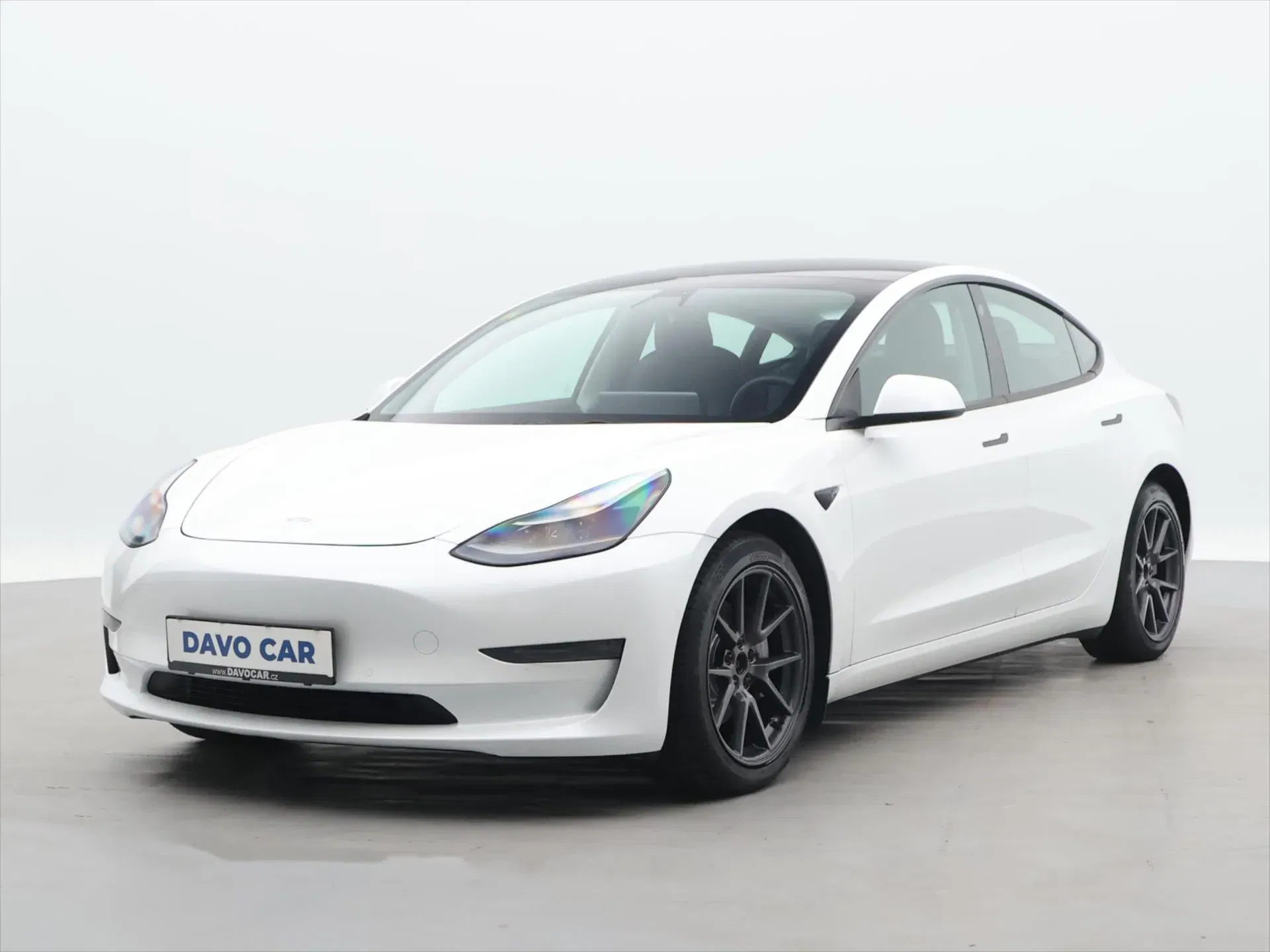 Tesla Model 3 - Náhled 3