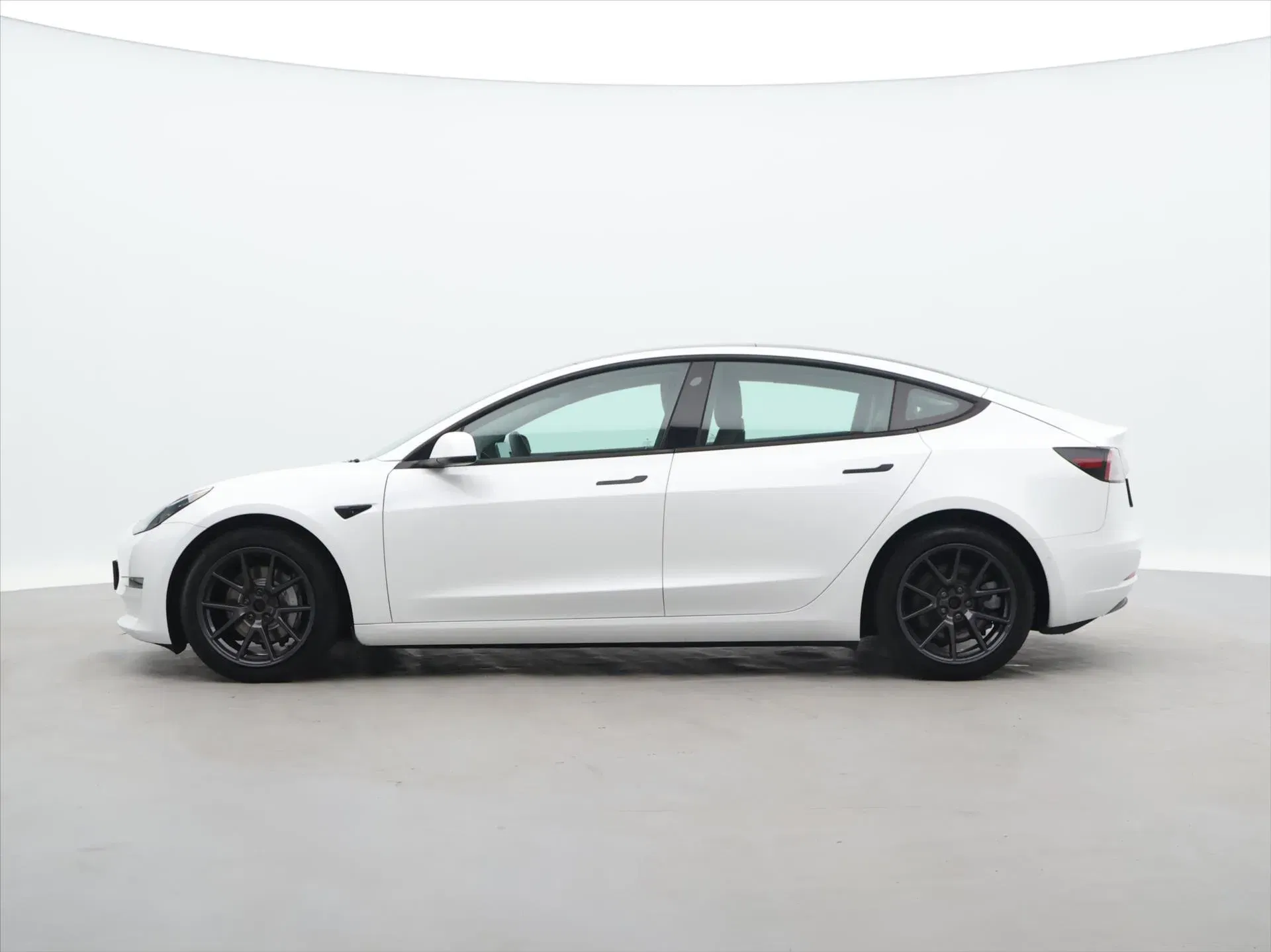 Tesla Model 3 - Náhled 4