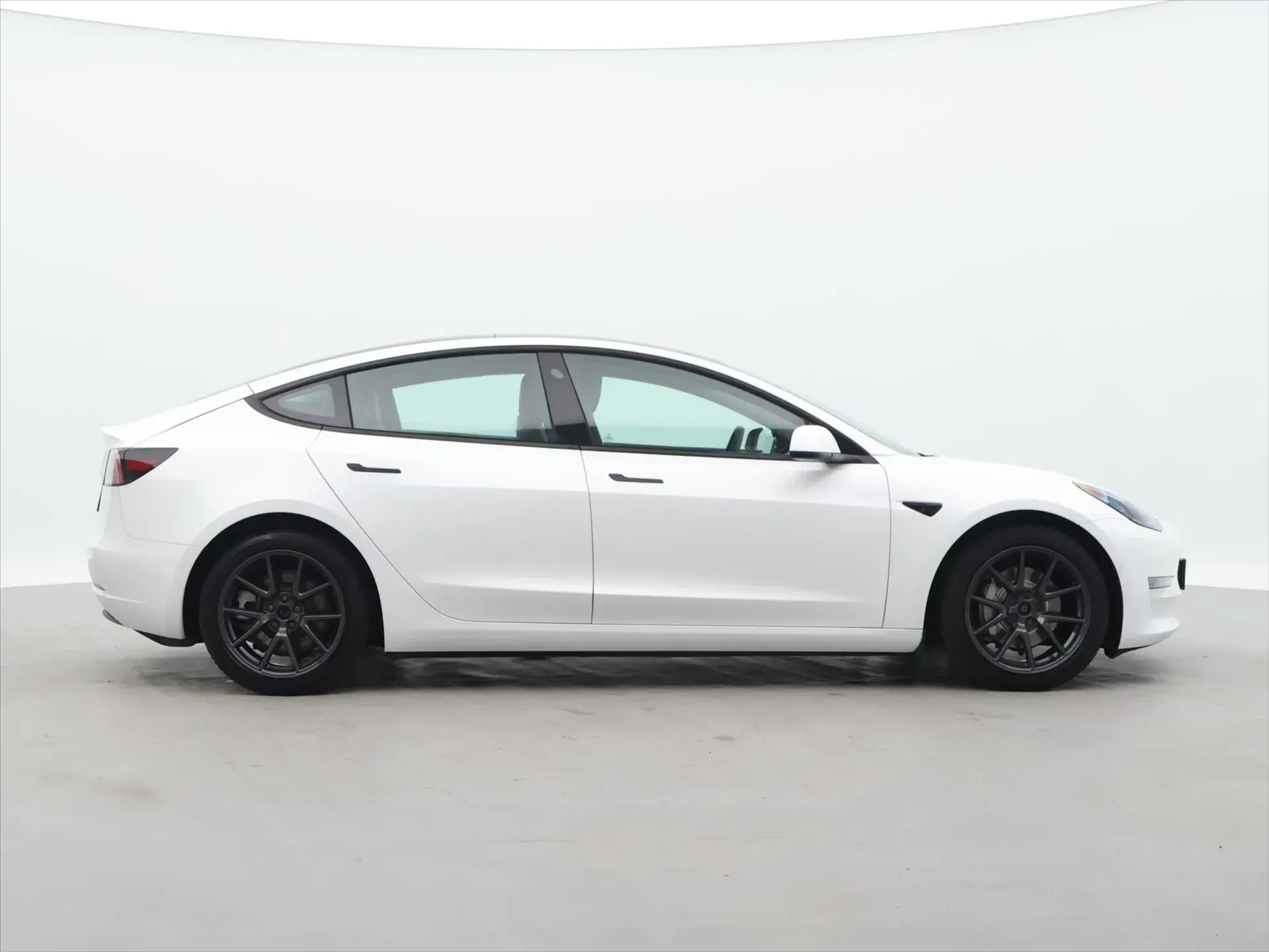 Tesla Model 3 - Náhled 8