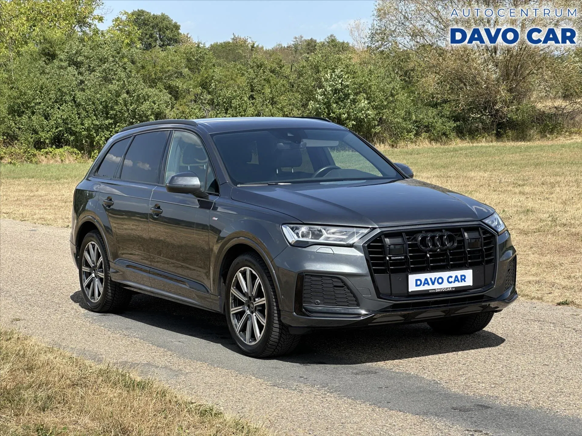 Audi Q7 - Obrázek 1