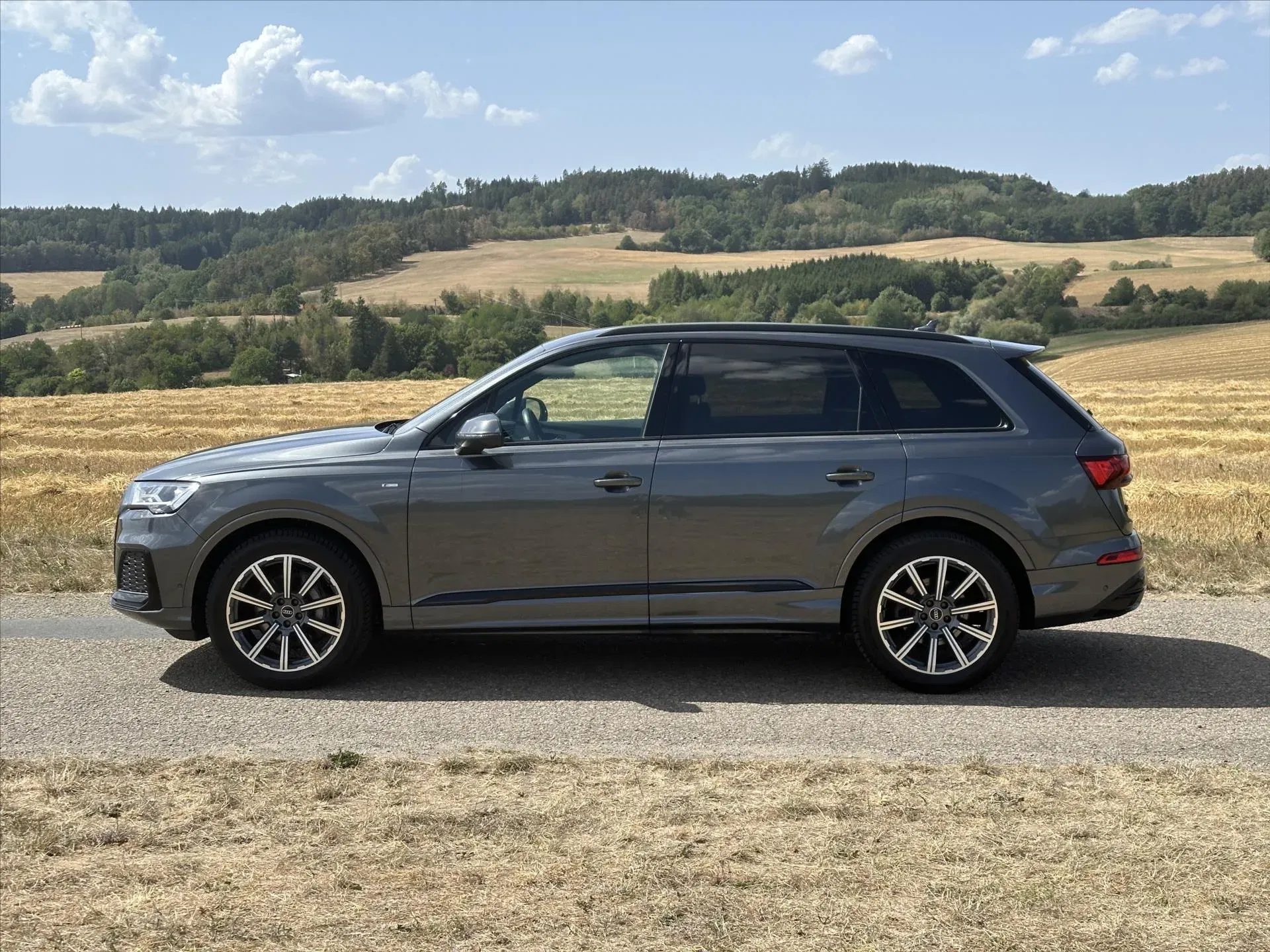 Audi Q7 - Náhled 4