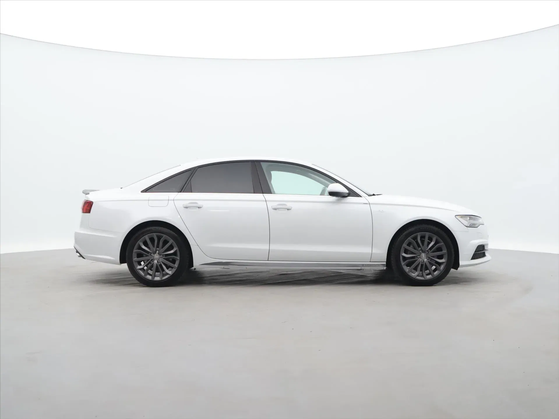 Audi A6 - Náhled 8