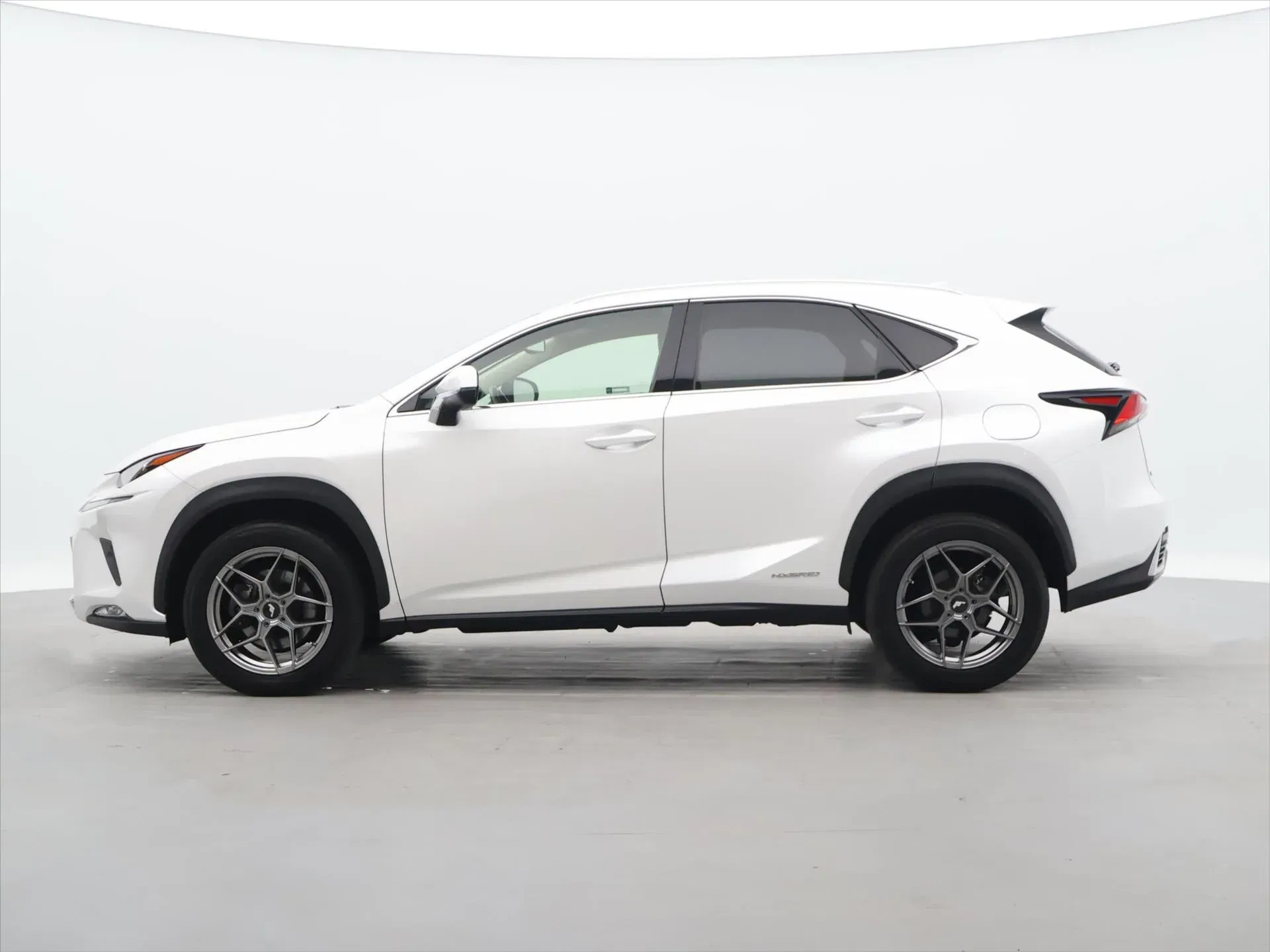 Lexus NX 300h - Náhled 4