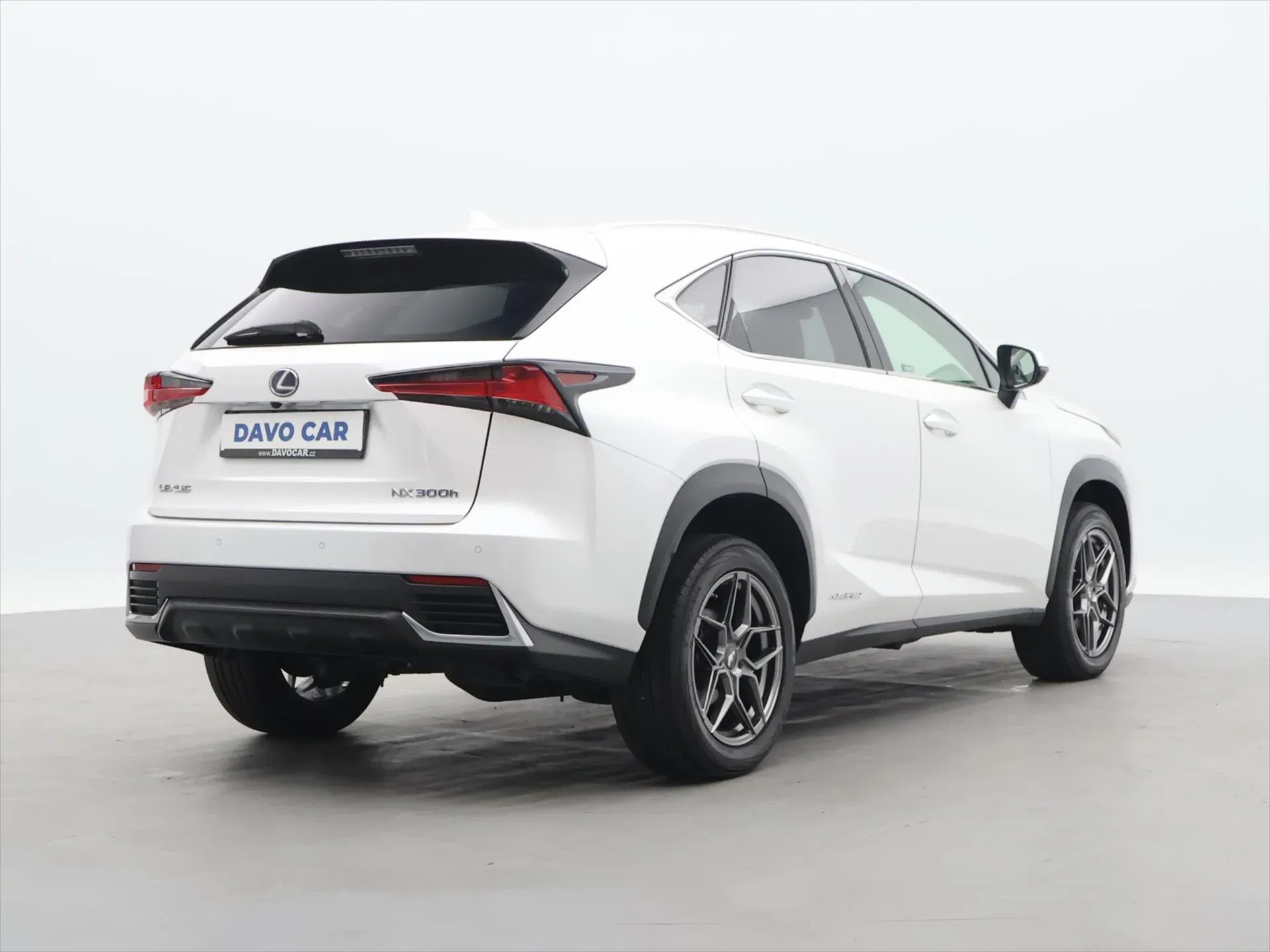 Lexus NX 300h - Náhled 7