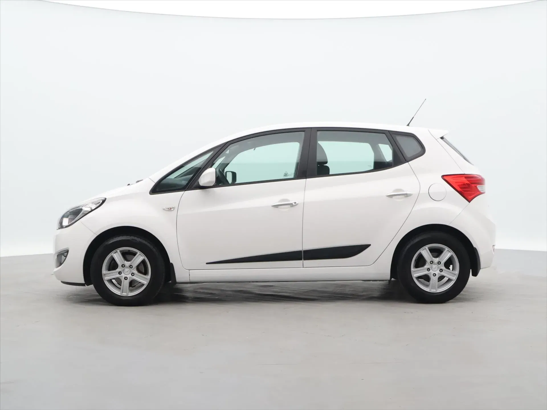Hyundai ix20 - Náhled 4
