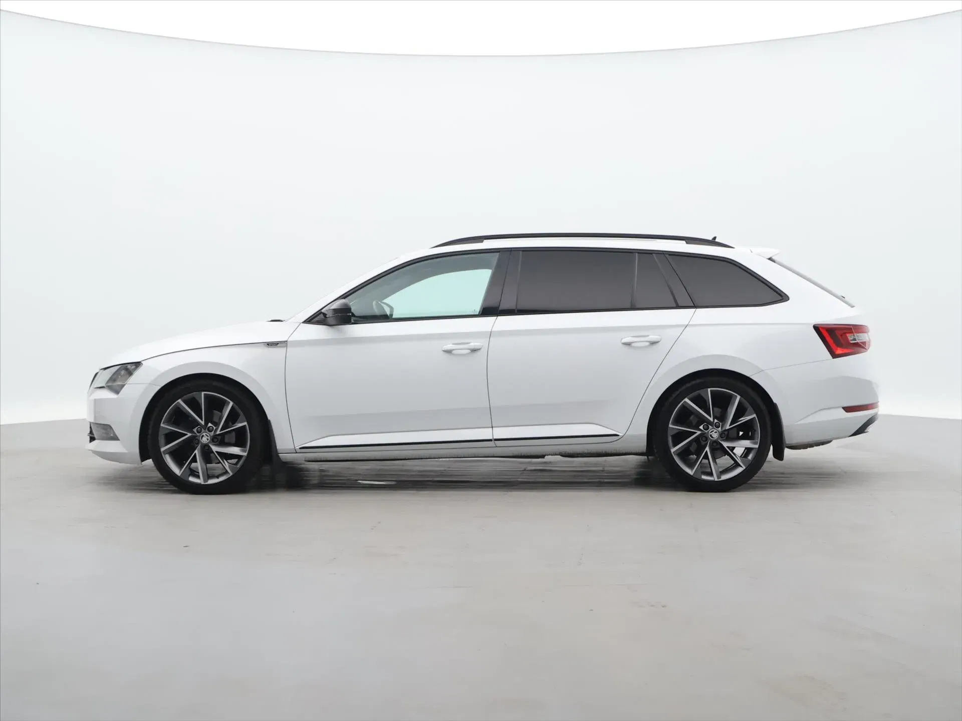Škoda Superb - Náhled 4