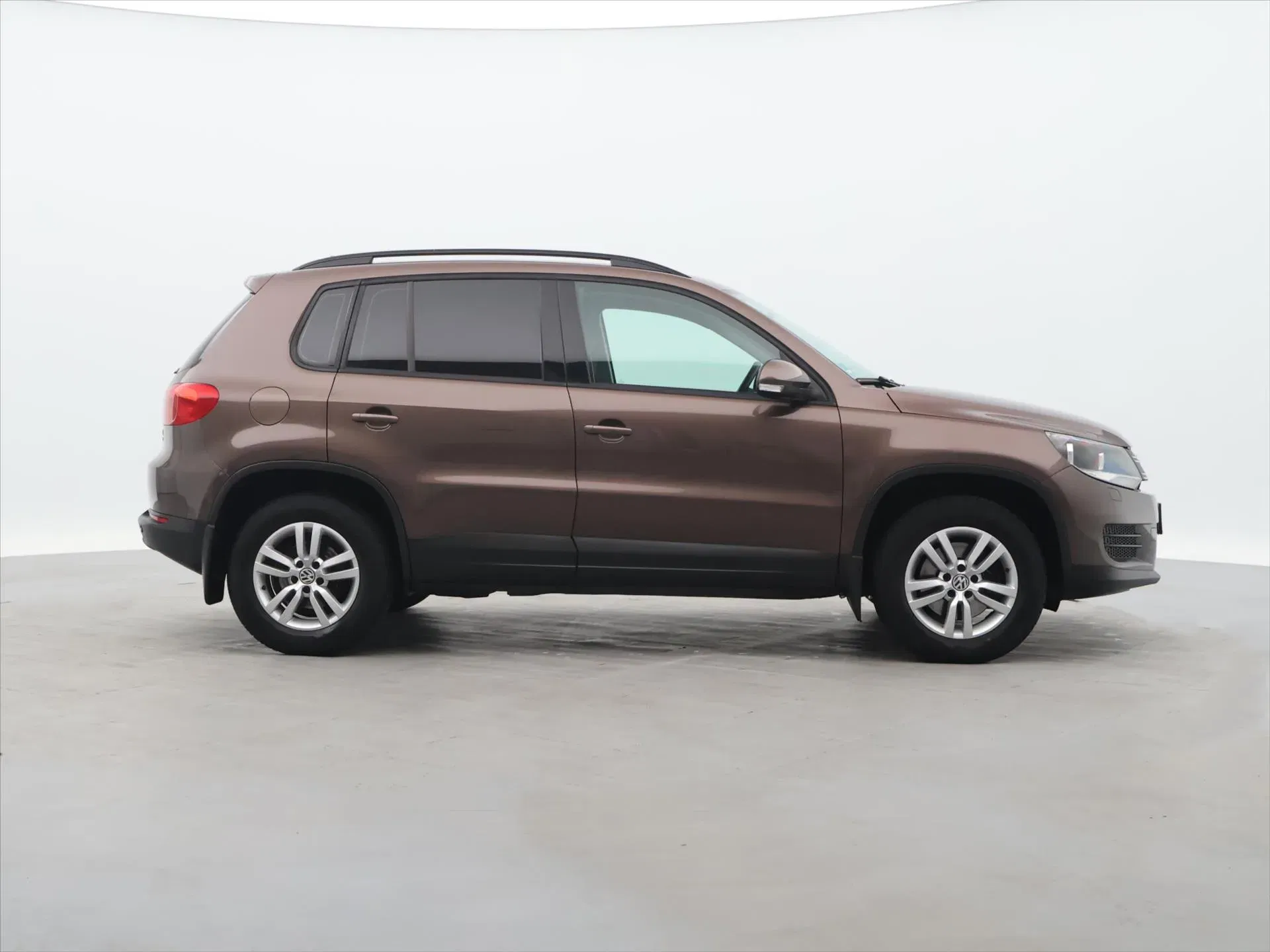 Volkswagen Tiguan - Náhled 8