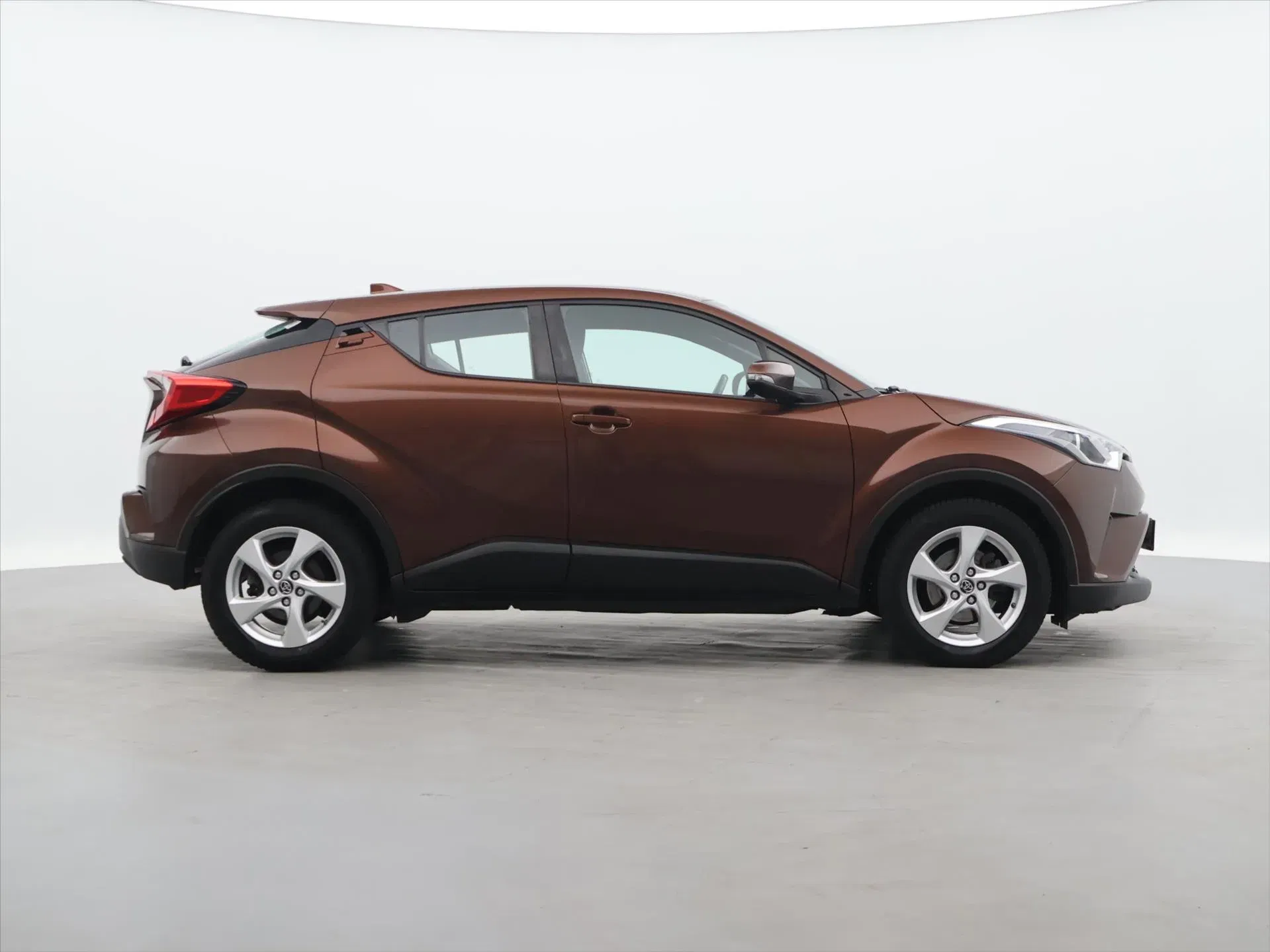 Toyota C-HR - Náhled 8