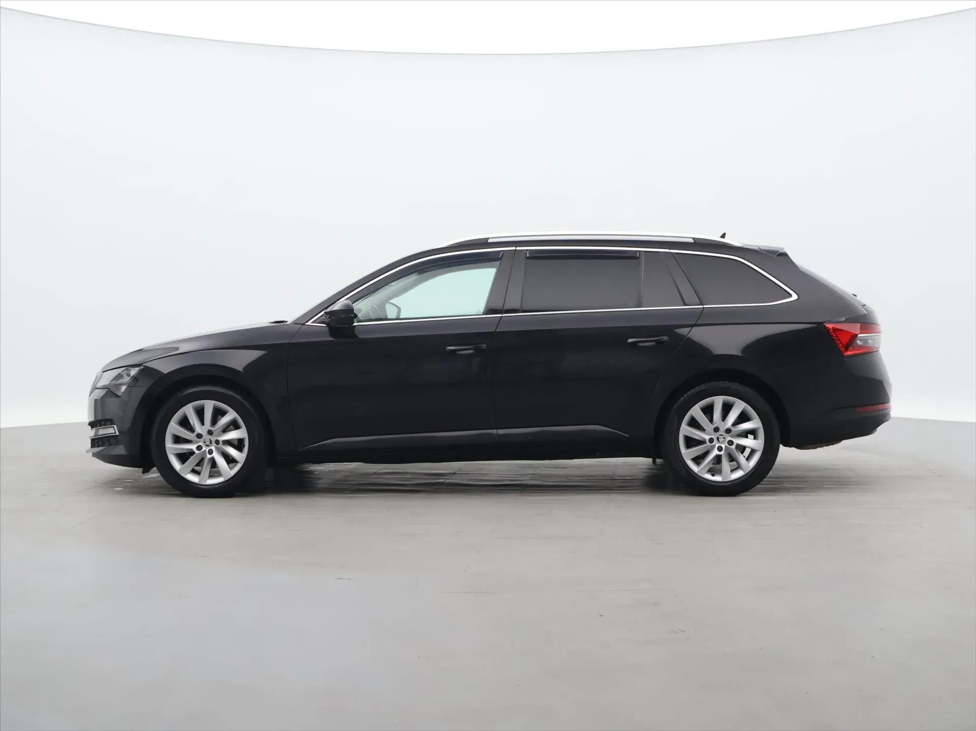 Škoda Superb - Náhled 4