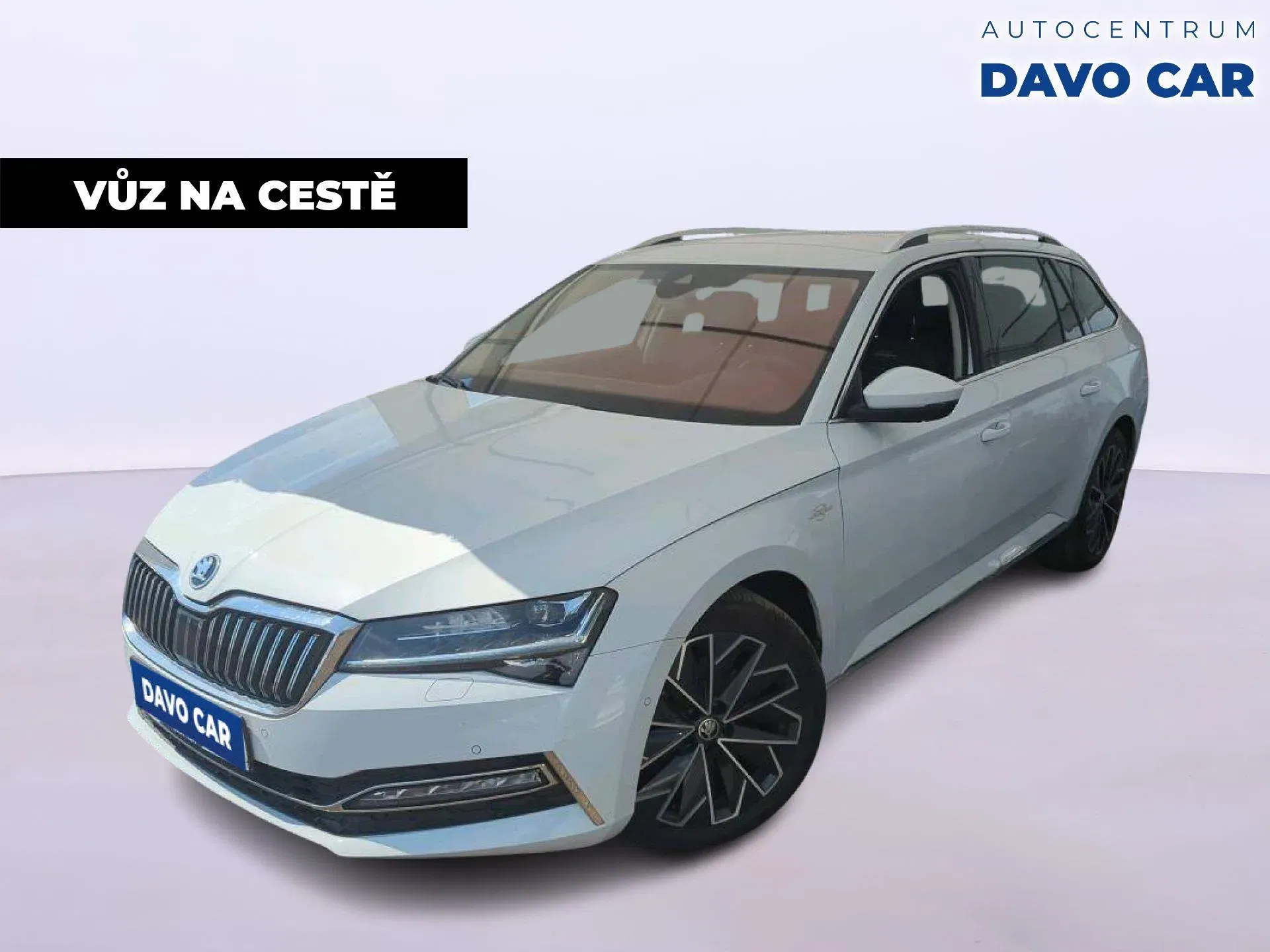 Škoda Superb – fotografie 1