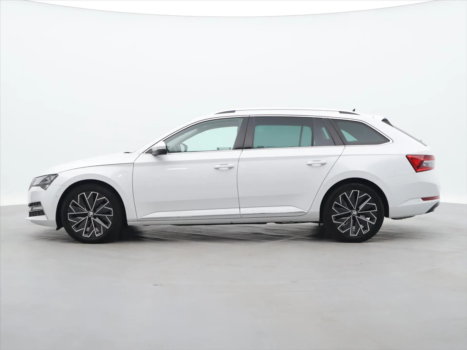 Škoda Superb - Náhled 4