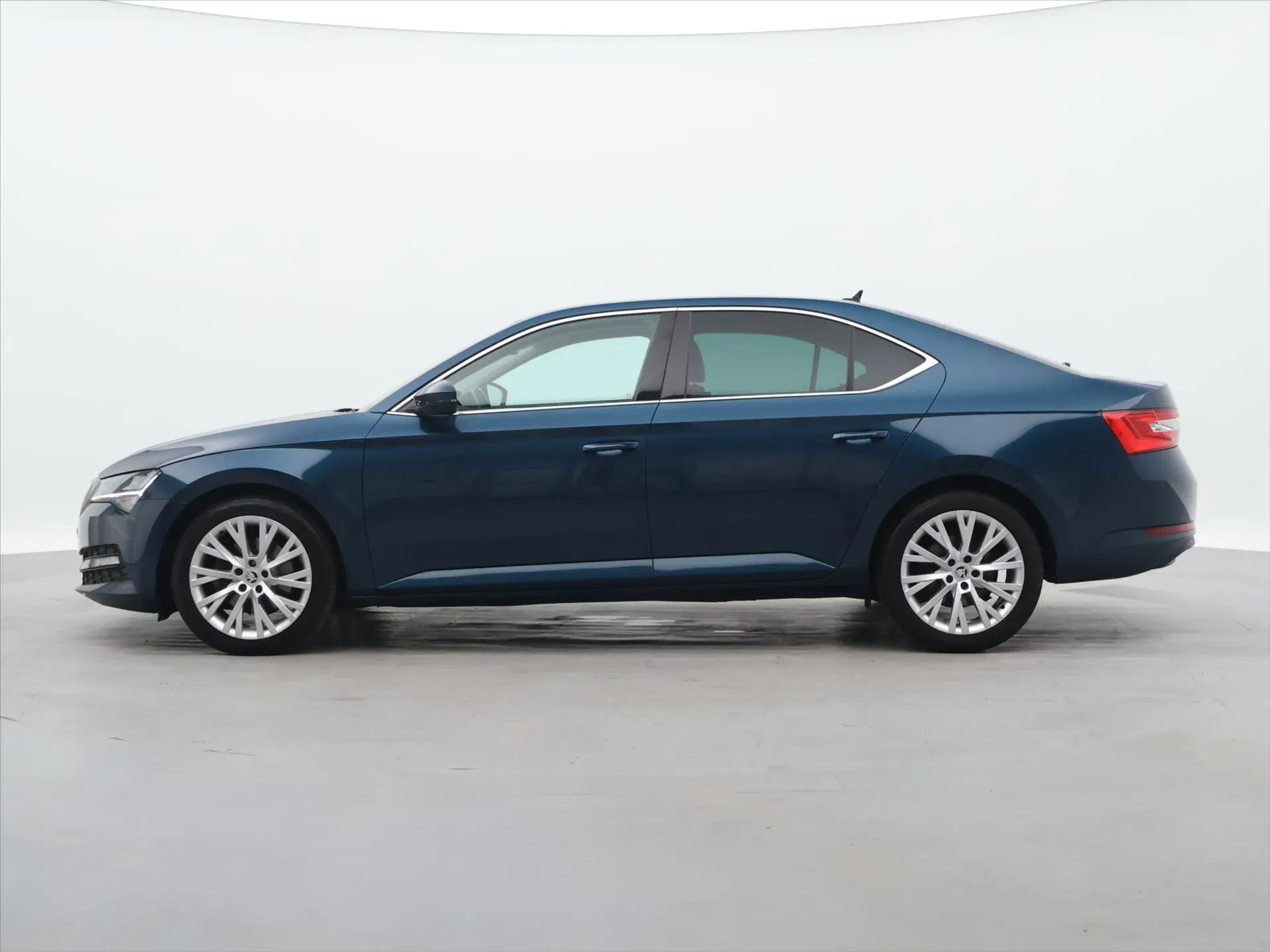 Škoda Superb - Náhled 3