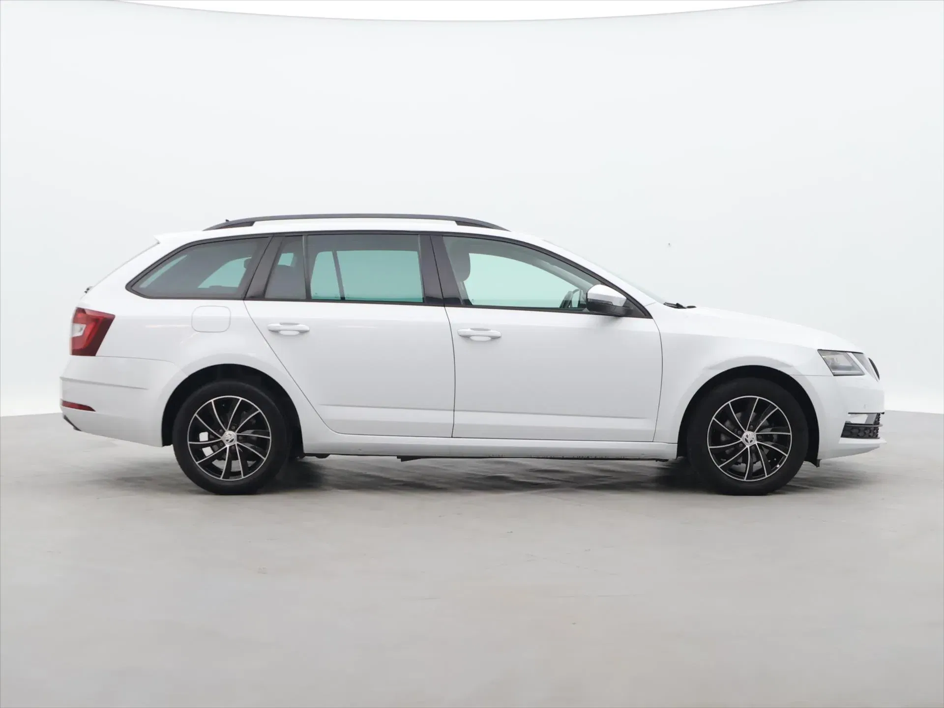 Škoda Octavia - Náhled 8