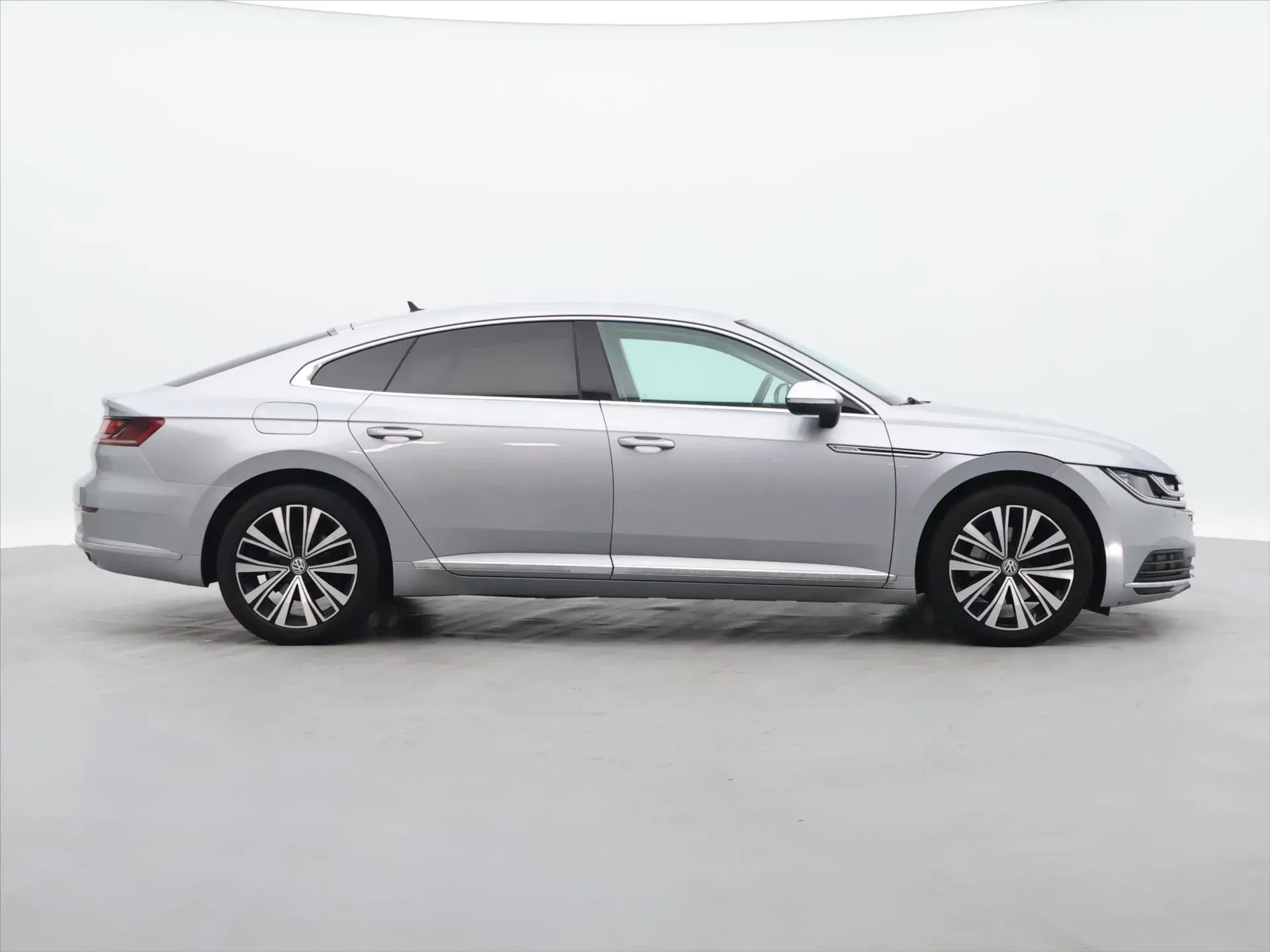 Volkswagen Arteon - Náhled 8