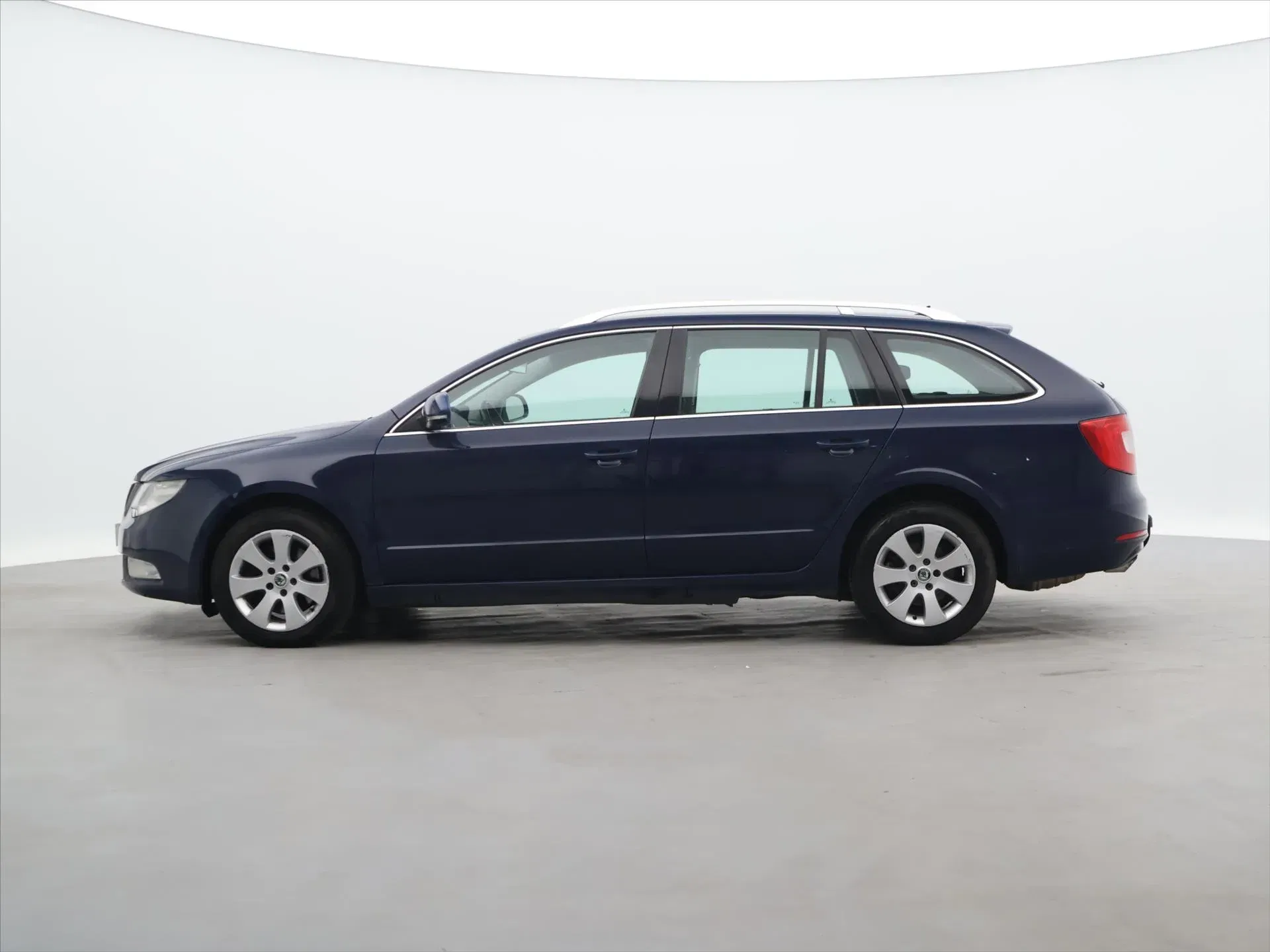 Škoda Superb - Náhled 4