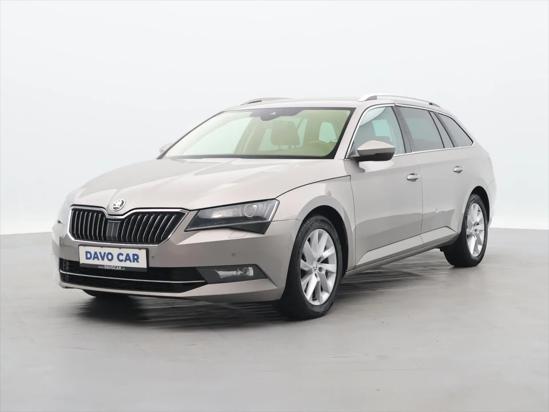 Škoda Superb - Náhled 3