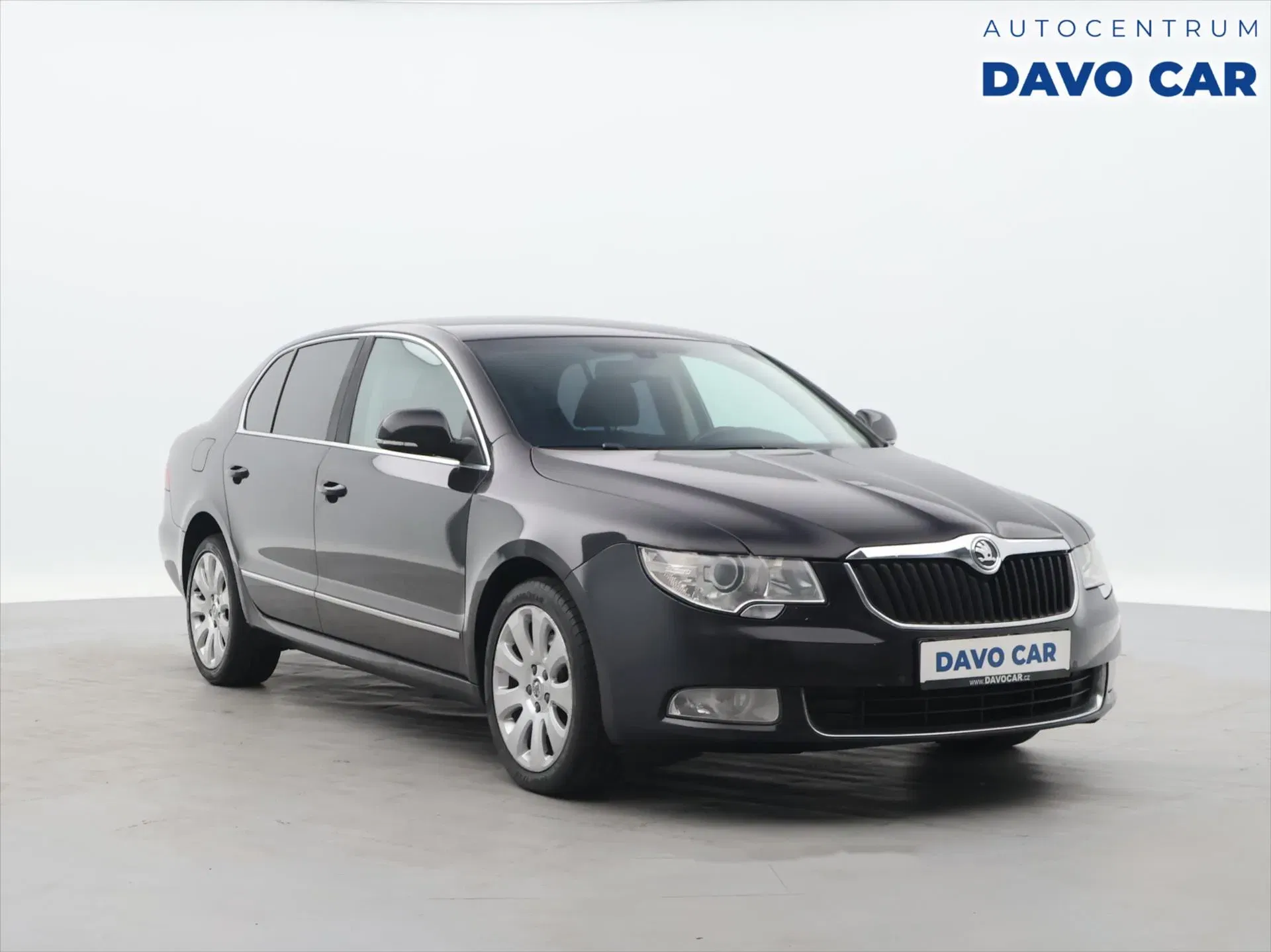 Škoda Superb – fotografie 1