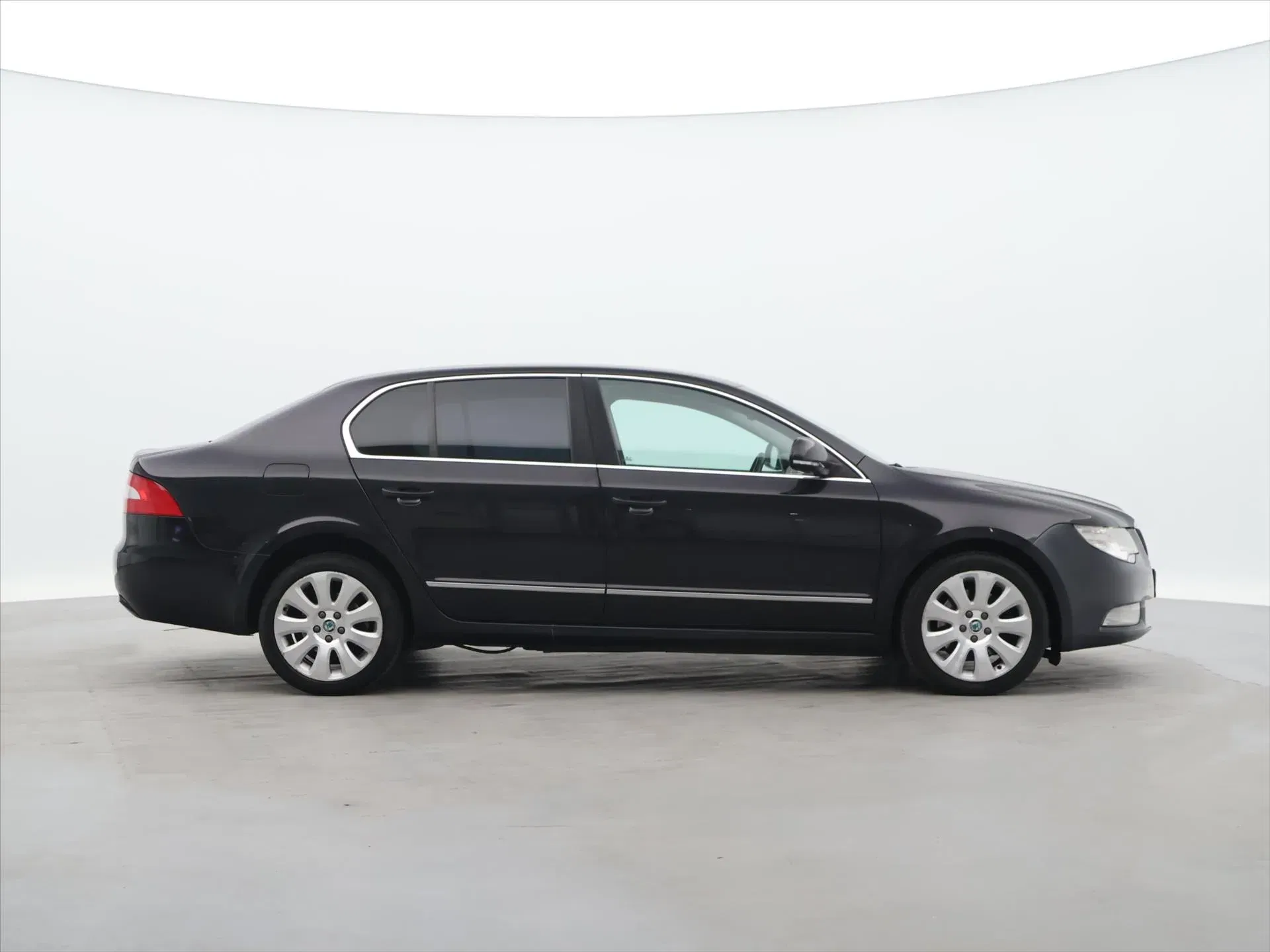 Škoda Superb - Náhled 8