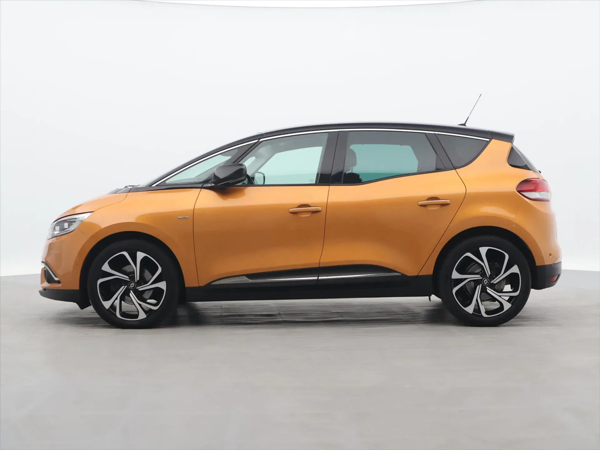 Renault Scénic - Náhled 4