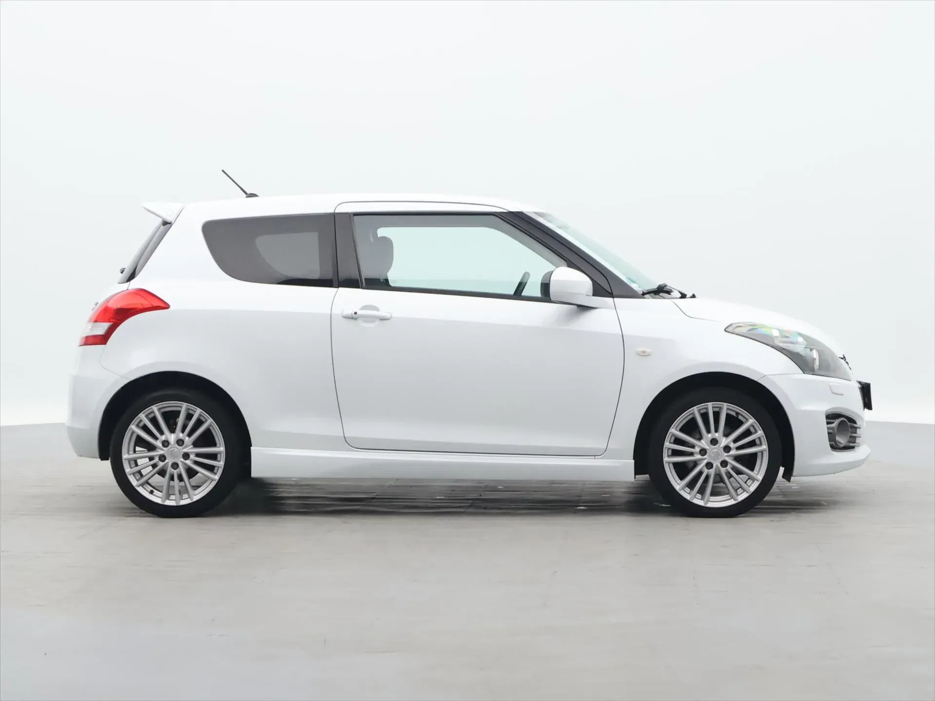 Suzuki Swift - Náhled 8