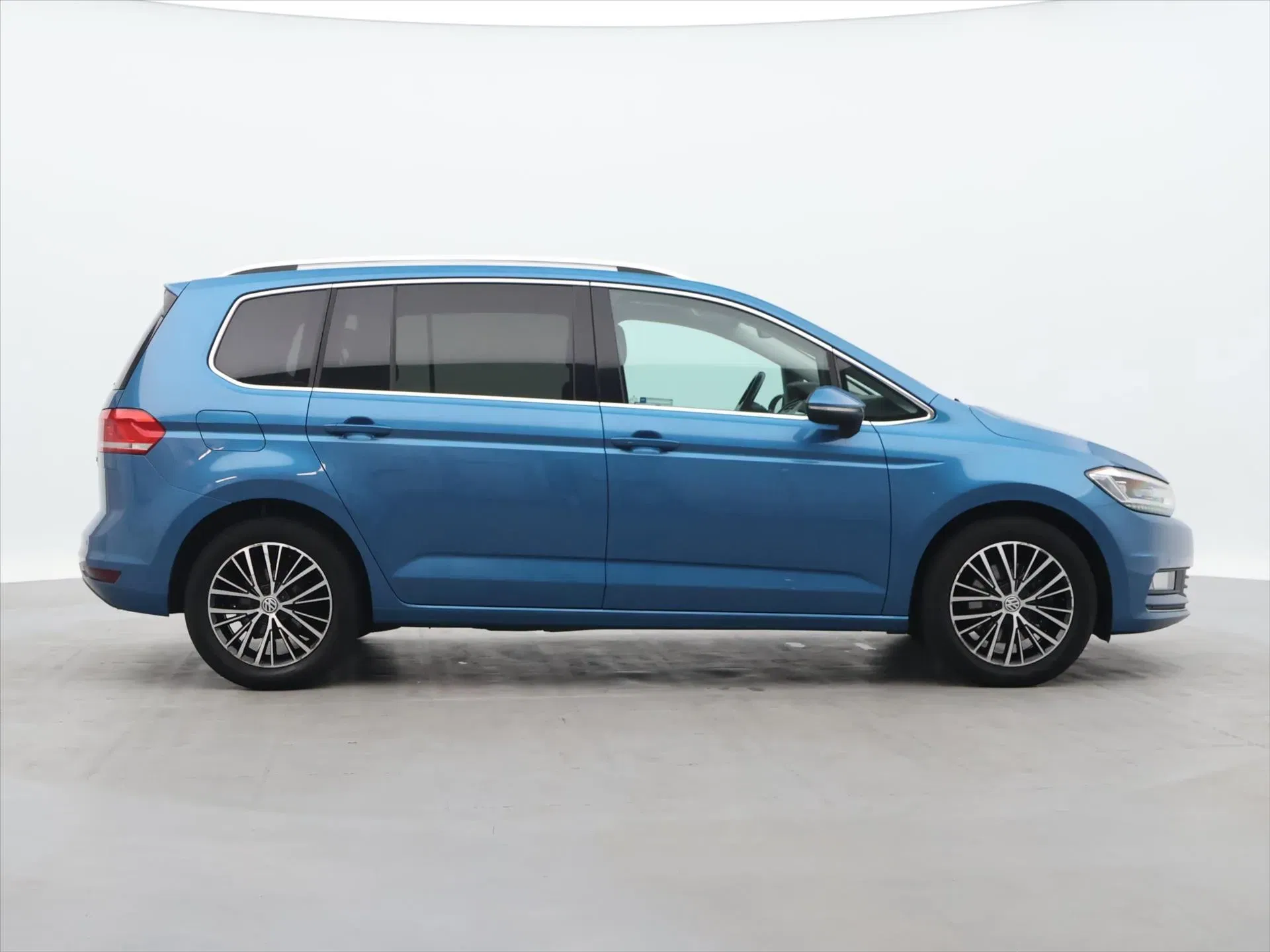 Volkswagen Touran - Náhled 8