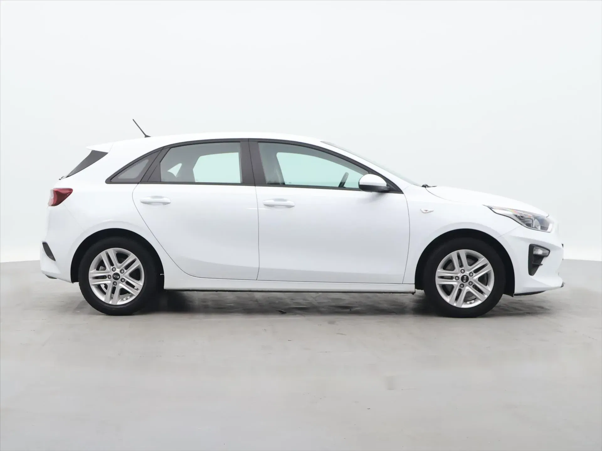 Kia Ceed - Náhled 8