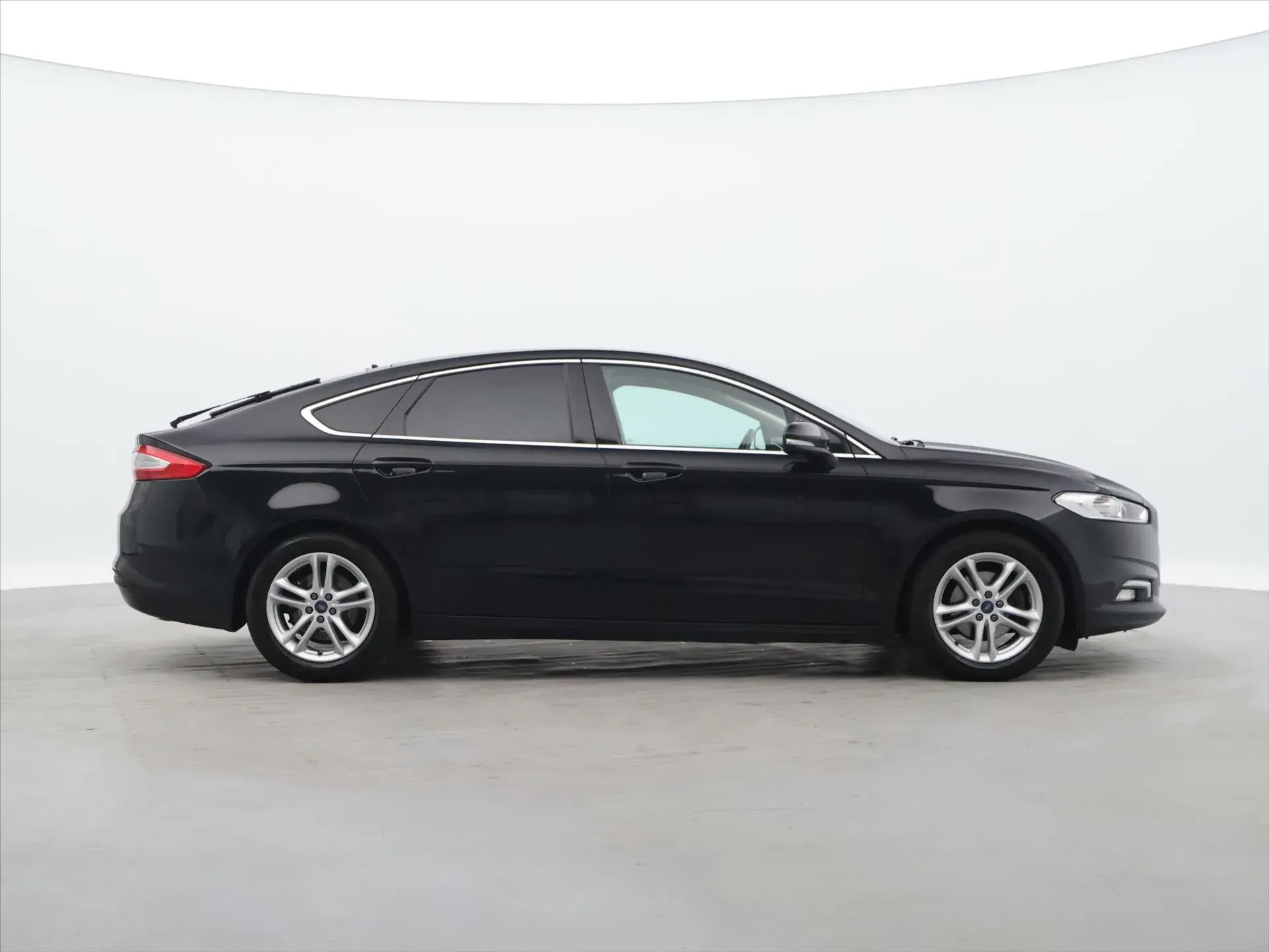Ford Mondeo - Náhled 8