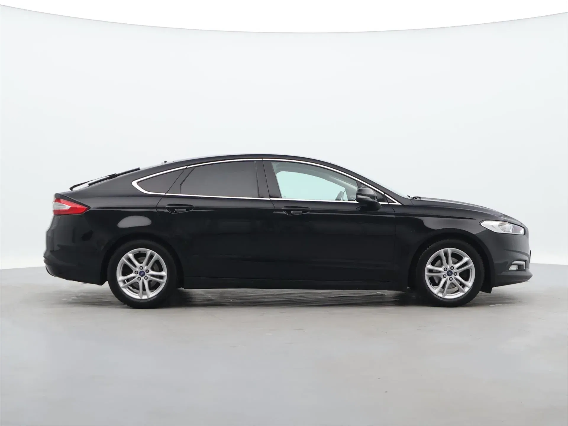 Ford Mondeo - Náhled 8