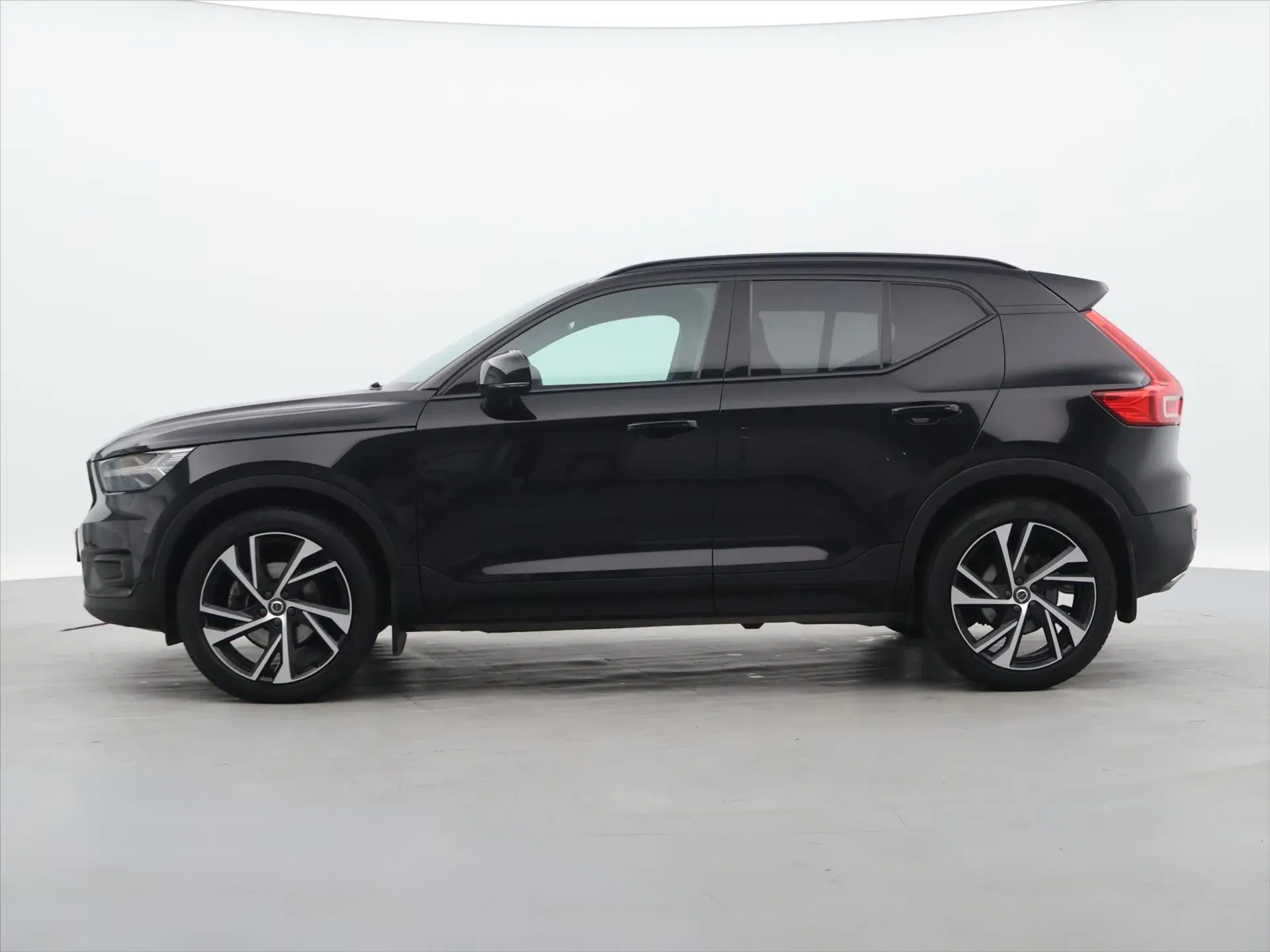 Volvo XC40 - Náhled 4