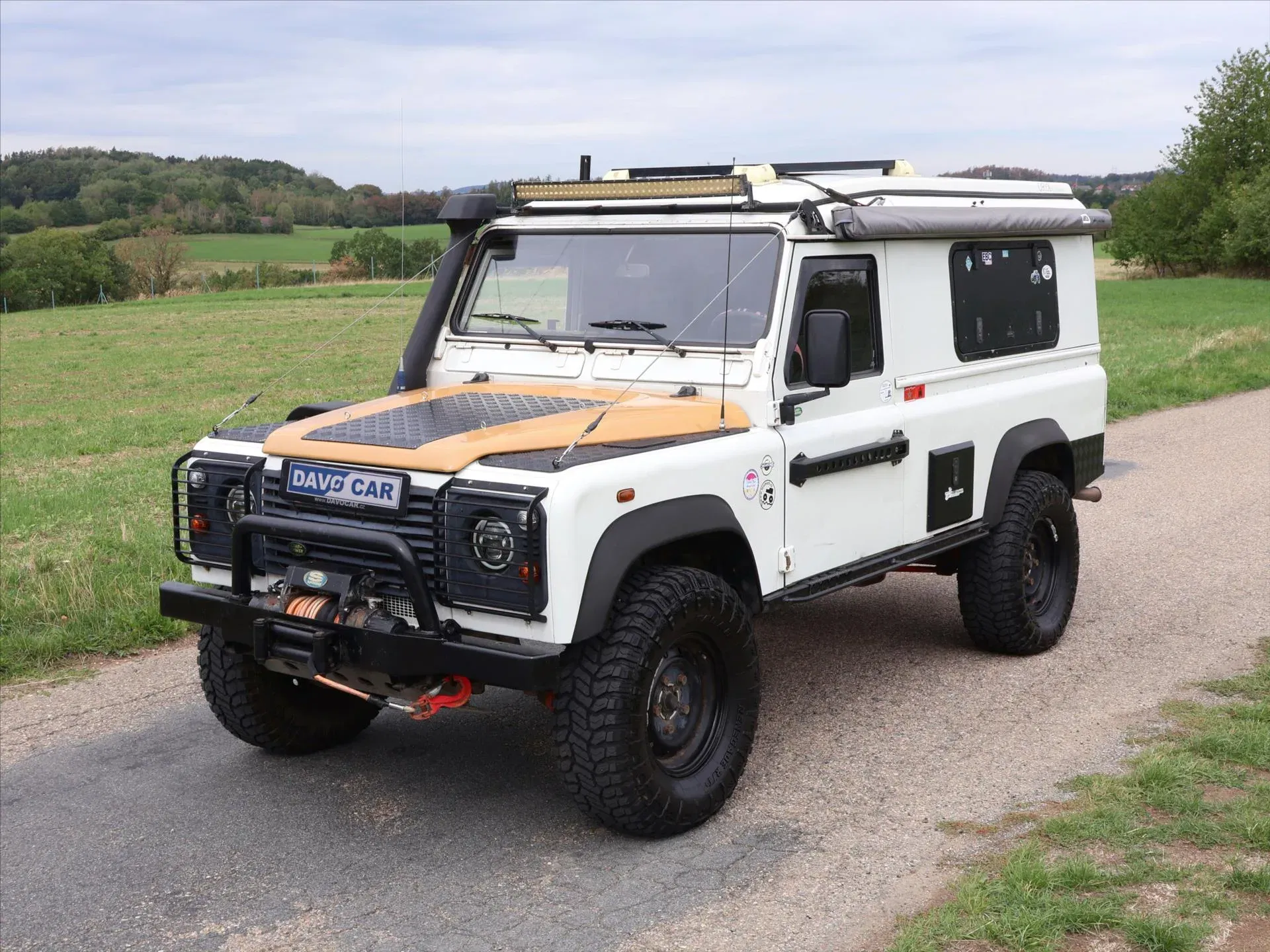 Land Rover Defender - Náhled 3