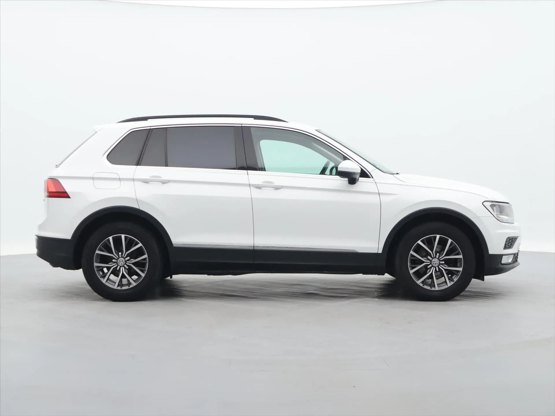 Volkswagen Tiguan - Náhled 8