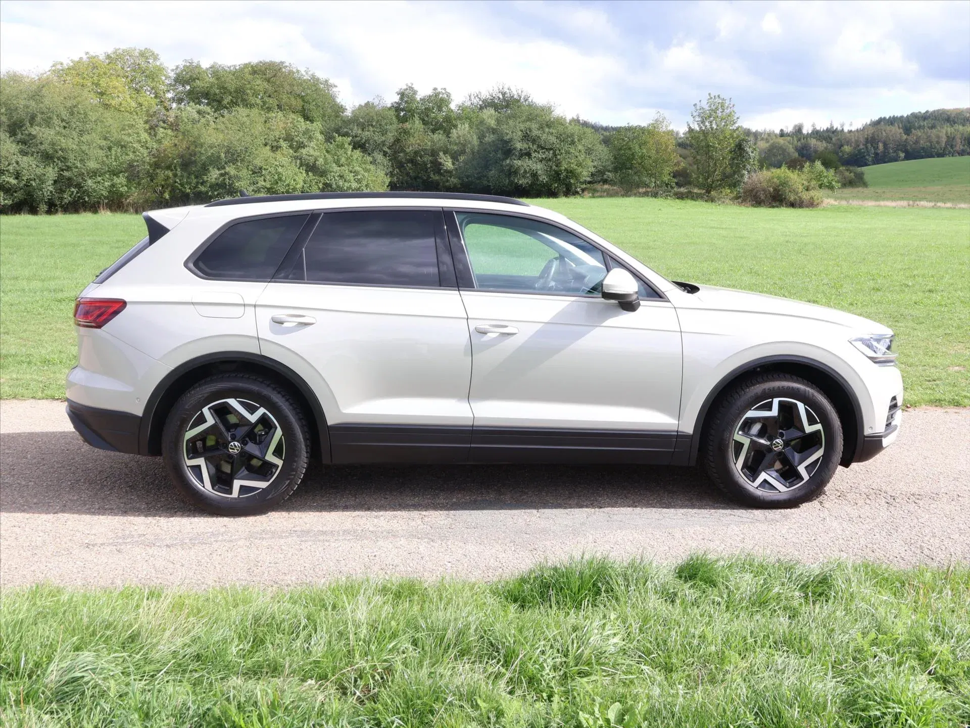 Volkswagen Touareg - Náhled 8