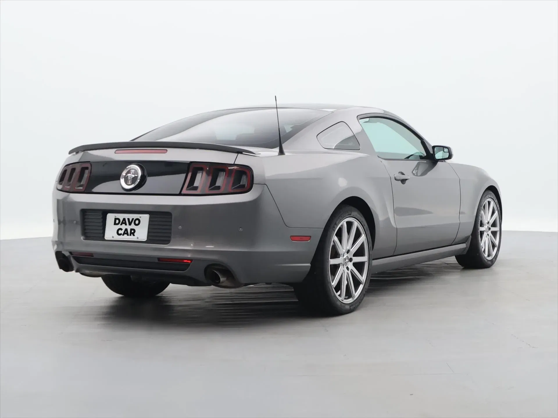 Ford Mustang - Náhled 7