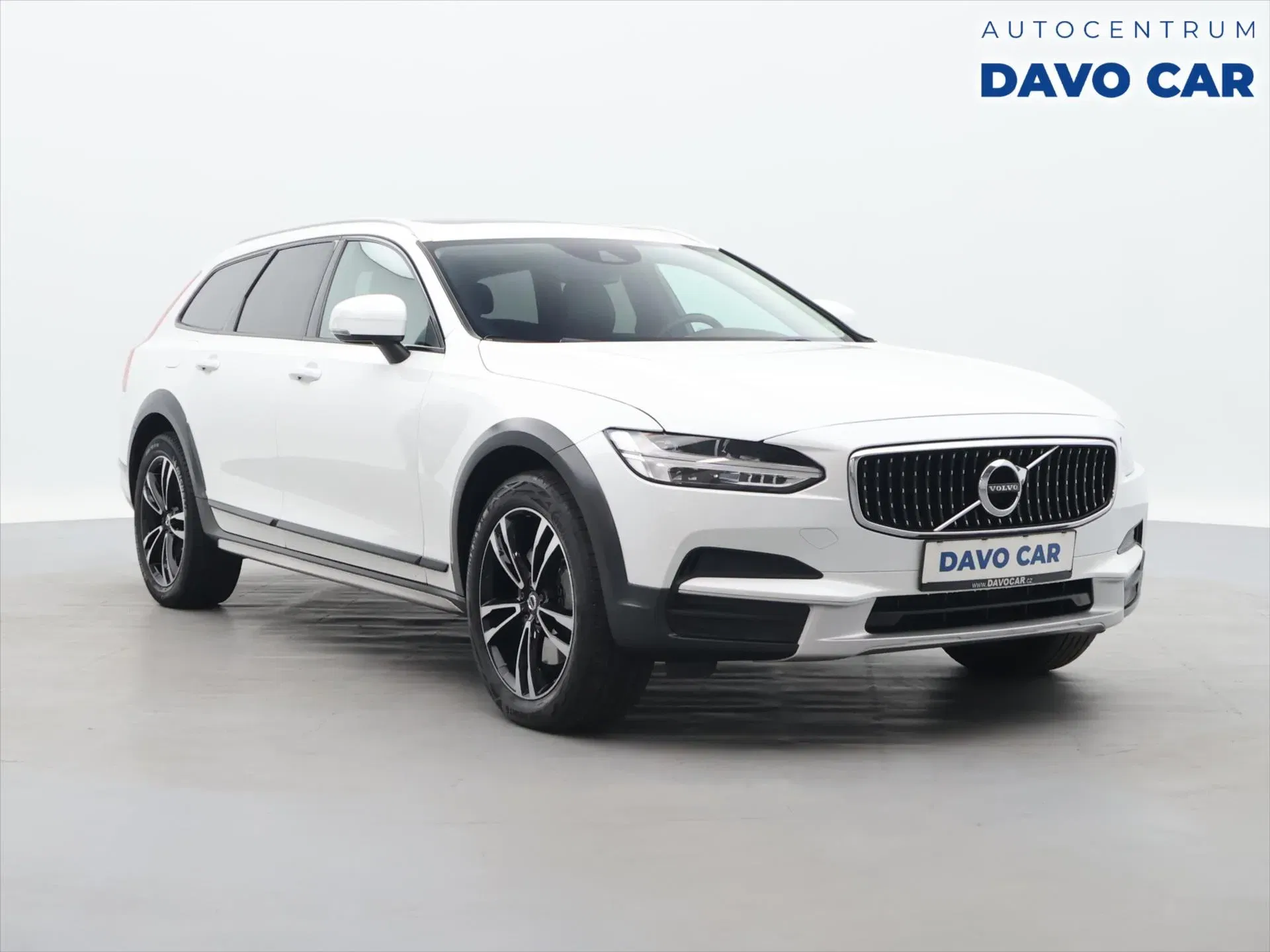 Volvo V90 - Obrázek 1