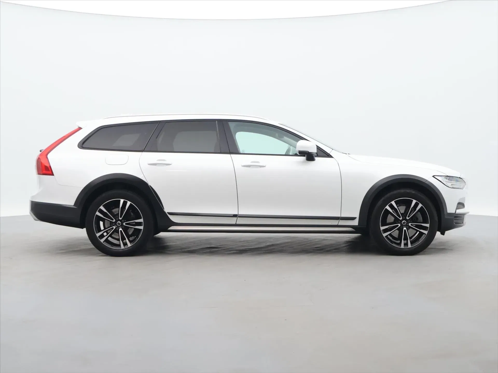 Volvo V90 - Náhled 8