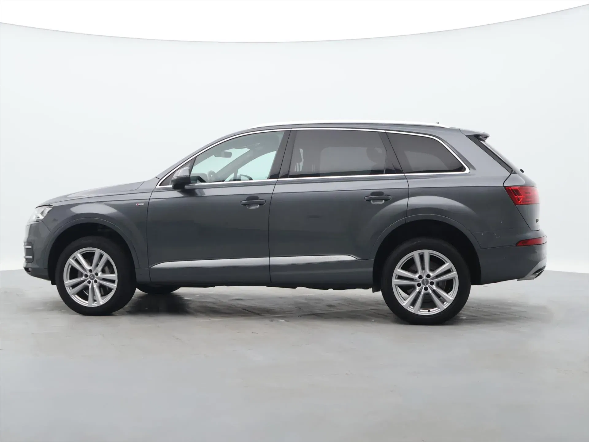 Audi Q7 - Náhled 4