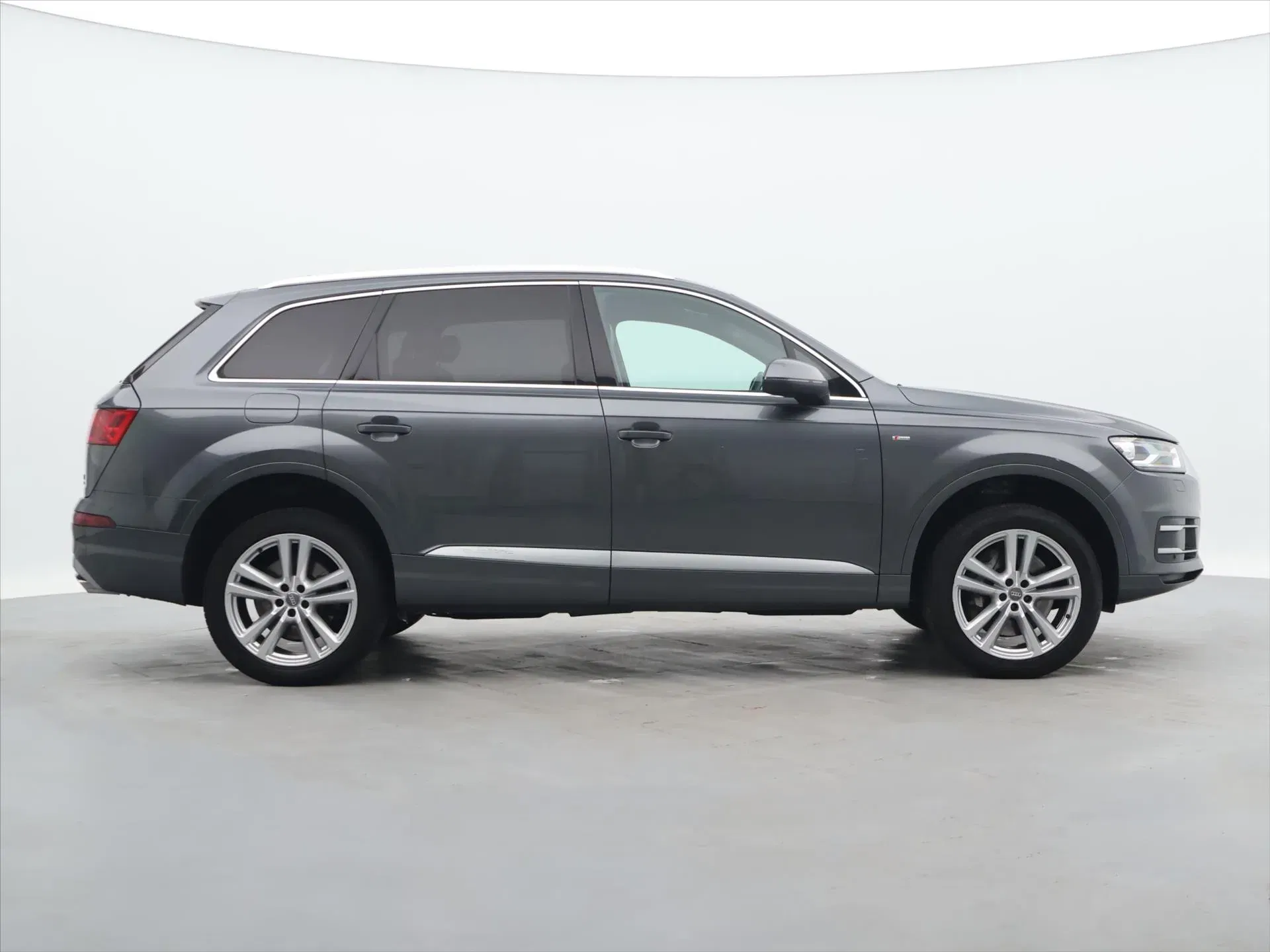 Audi Q7 - Náhled 8