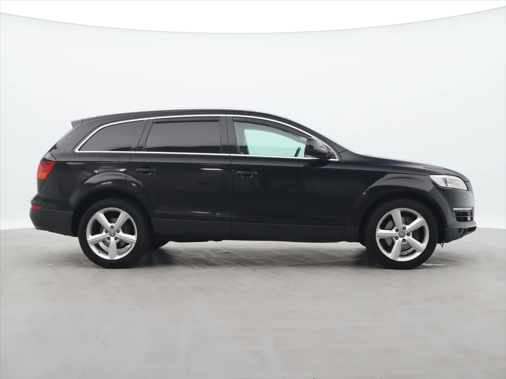 Audi Q7 - Náhled 8