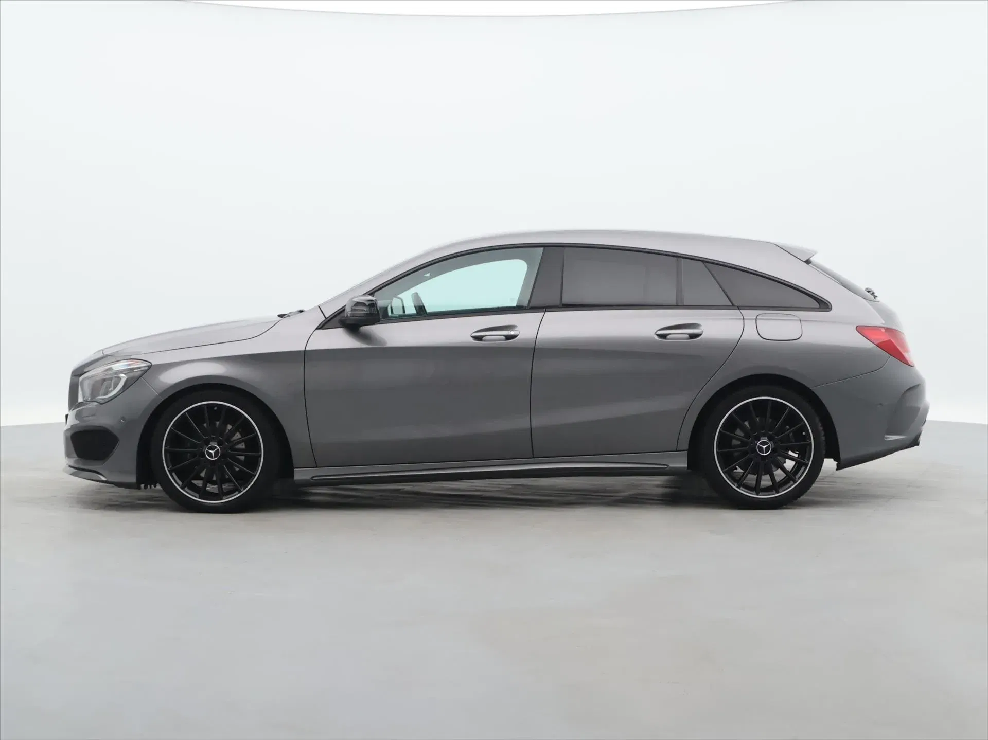 Mercedes-Benz CLA - Náhled 4